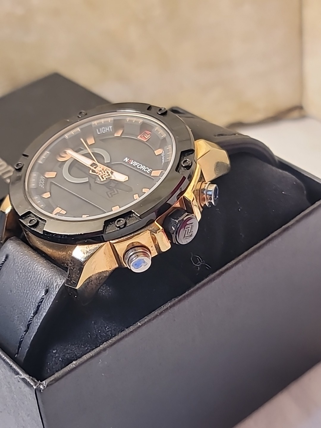 NAVIFORCE FOR DREAM CHRONOGRAPH WATCH NF9097M MEN’S HEAVY CASE