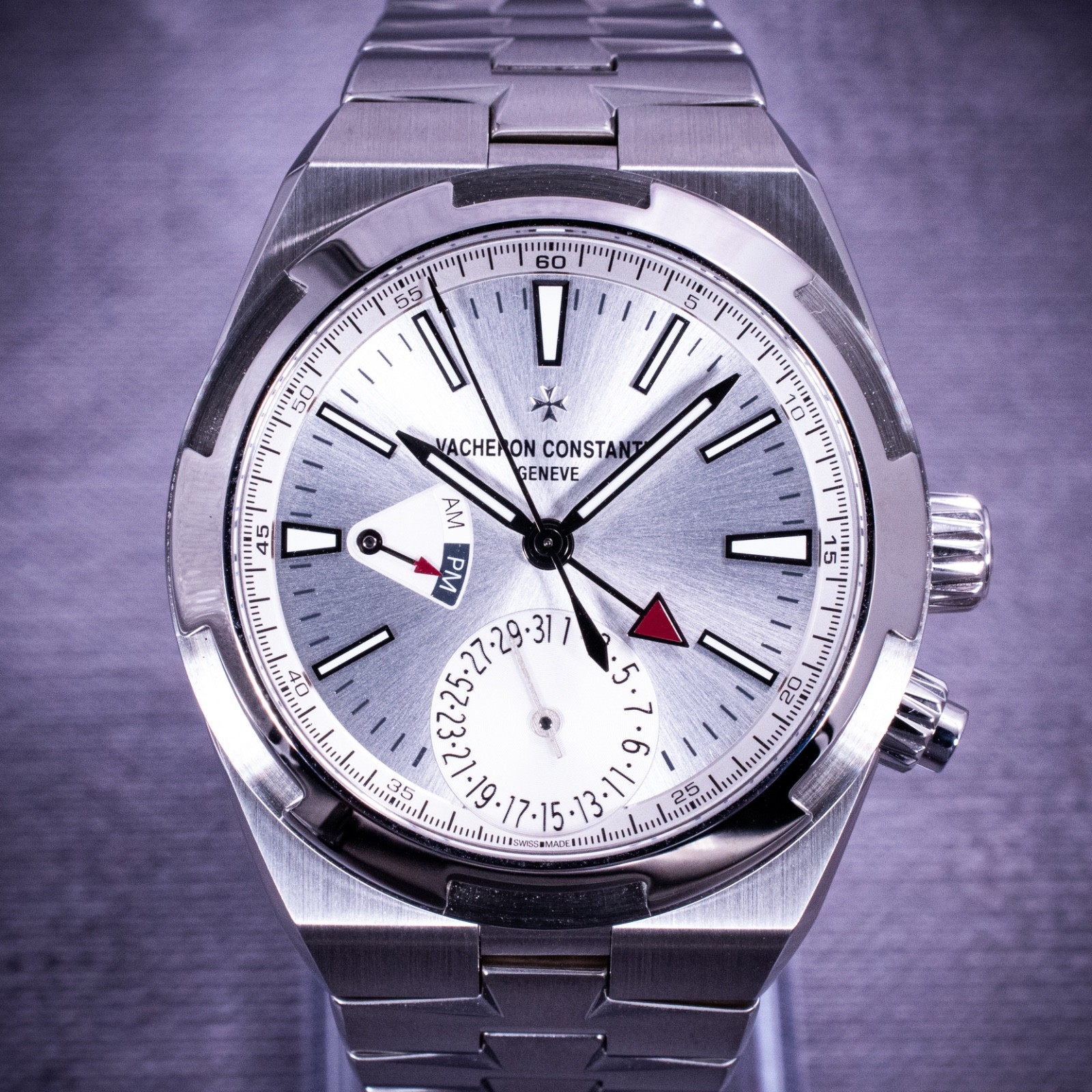 Vacheron Constantin Overseas Dual Time 41mm Silver Dial, Ref. 7900v w/ B&P