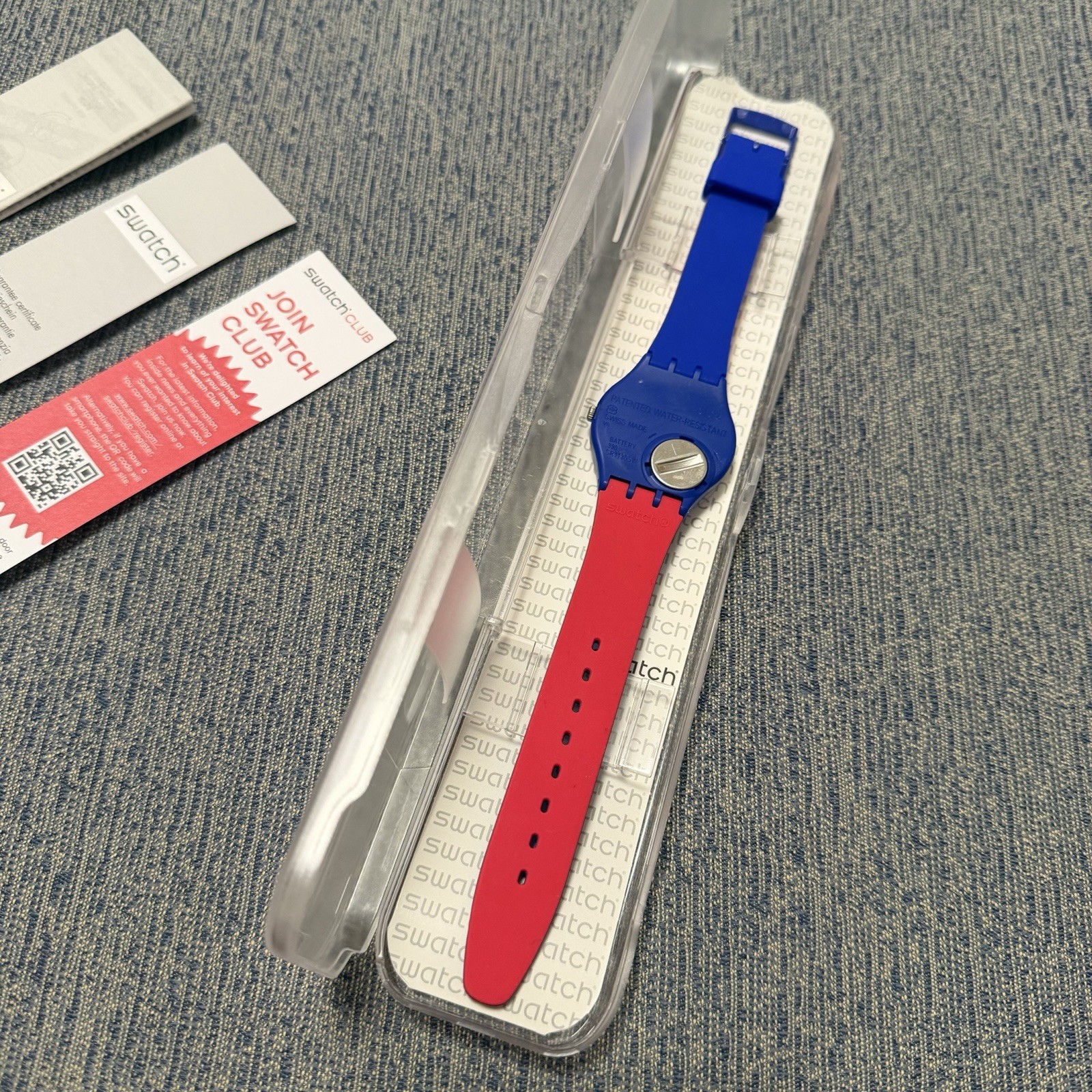 New Swatch Blue Loop GS148 34mm Watch Classic Box Papers Mint Jelly Classic