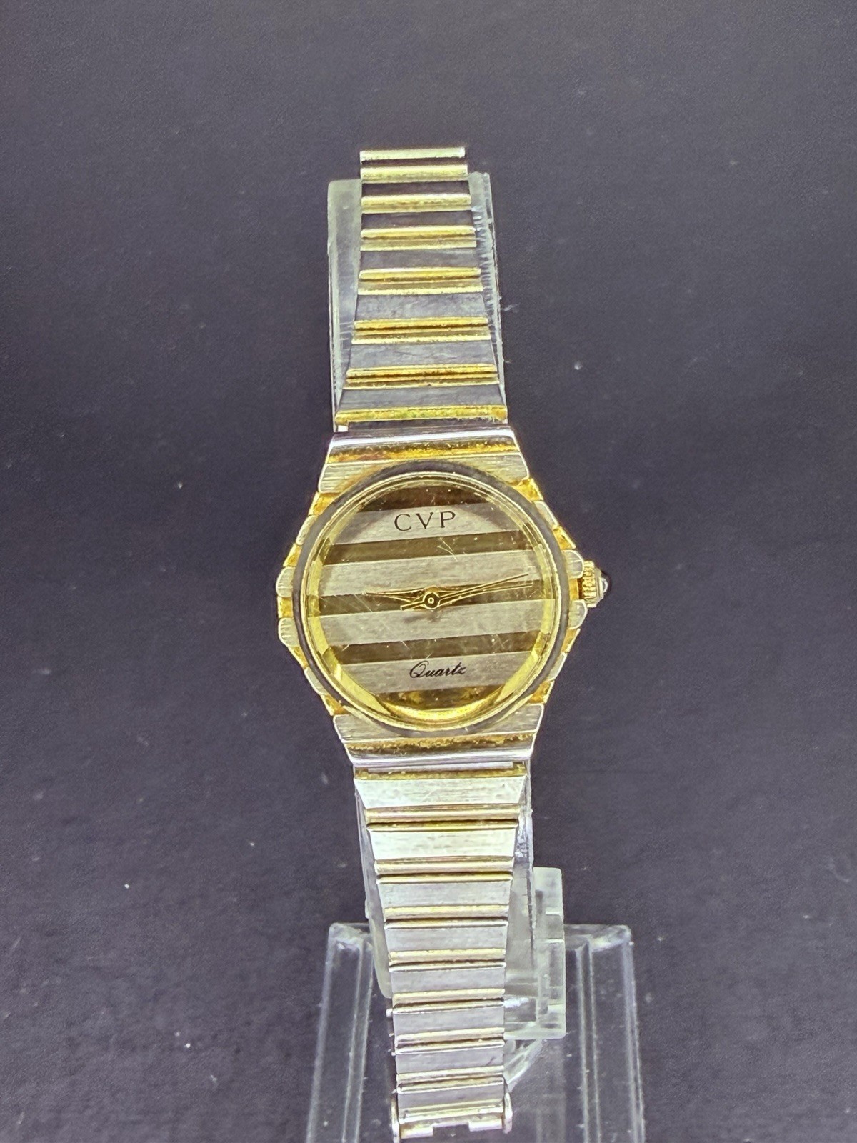 CVP Womens 24mm Gold Case NEW BATTERY Integated Gold Bracelet 855
