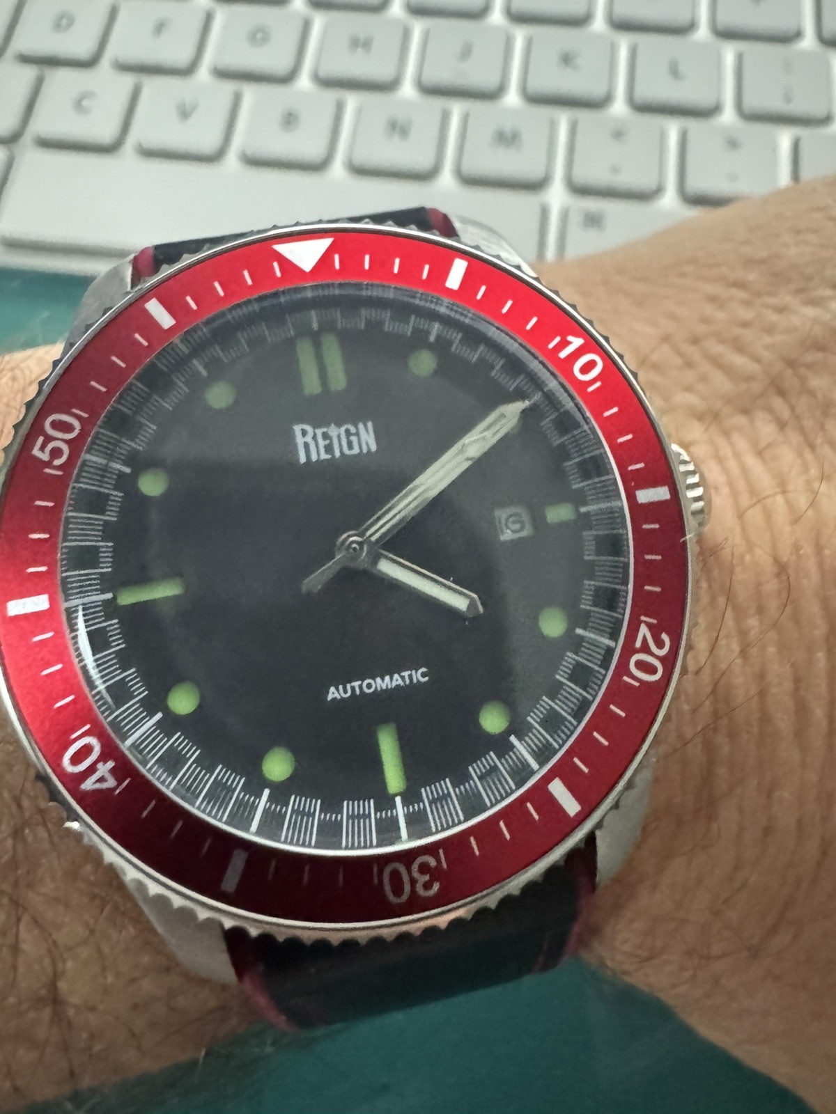Reign Elijah Automatic Rubber Inlaid Leather-Band Watch W/Date – Black/Red