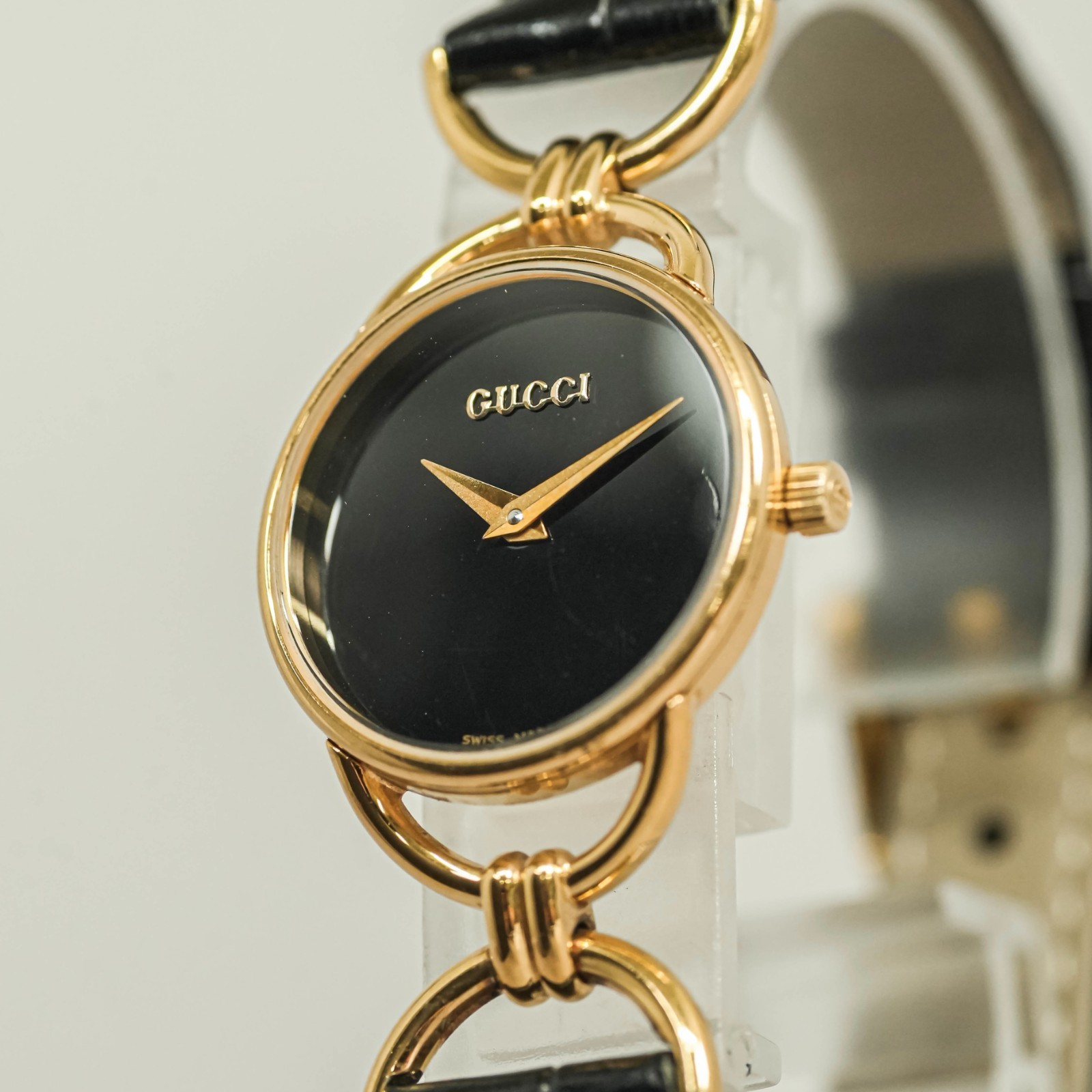 **NEAR MINT** Vintage GUCCI 6000.2.L Quartz Gold × Black Swiss Made 23mm Ladies