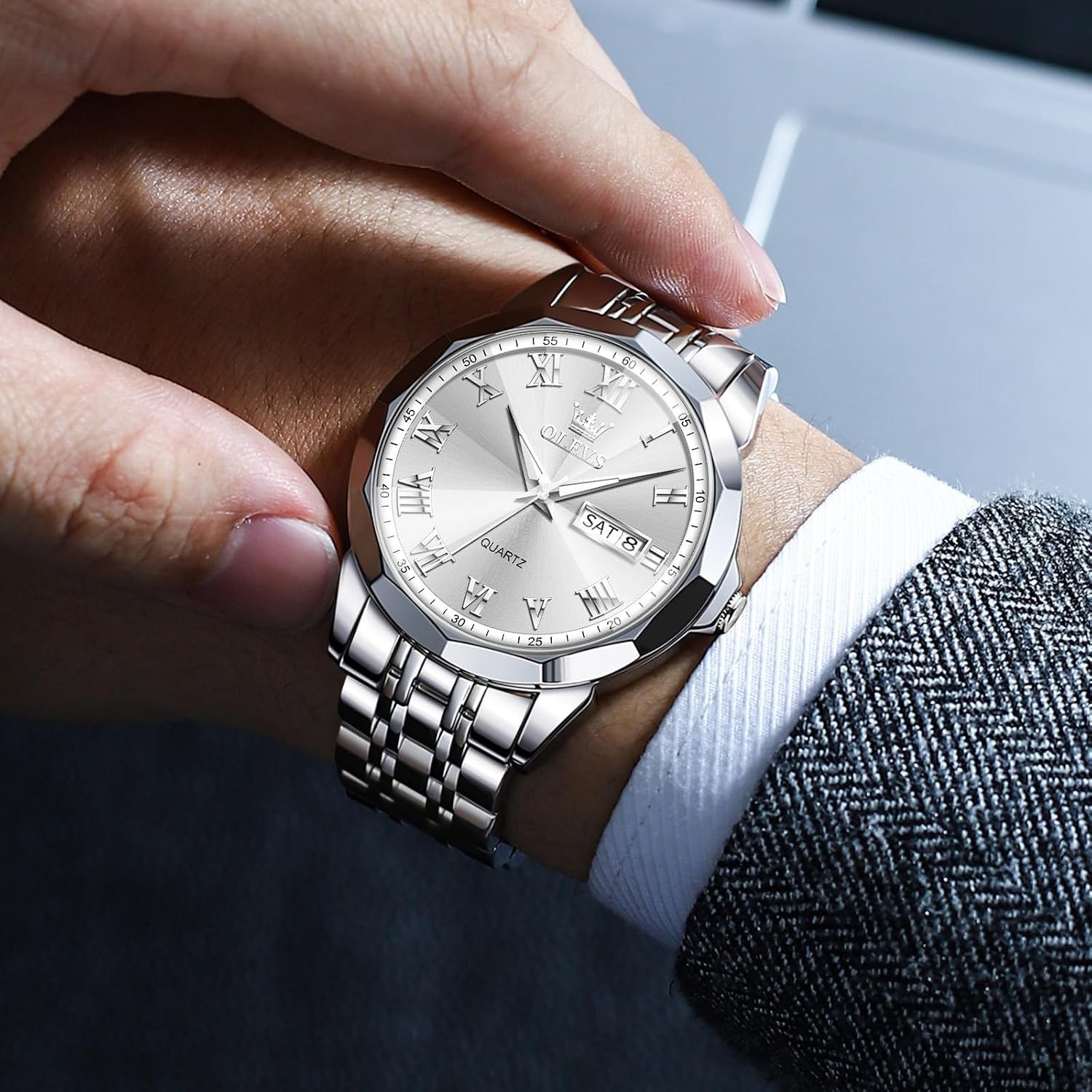 Stylish 41mm Men’s Watch: Waterproof Quartz with Roman Numerals & Classic Design