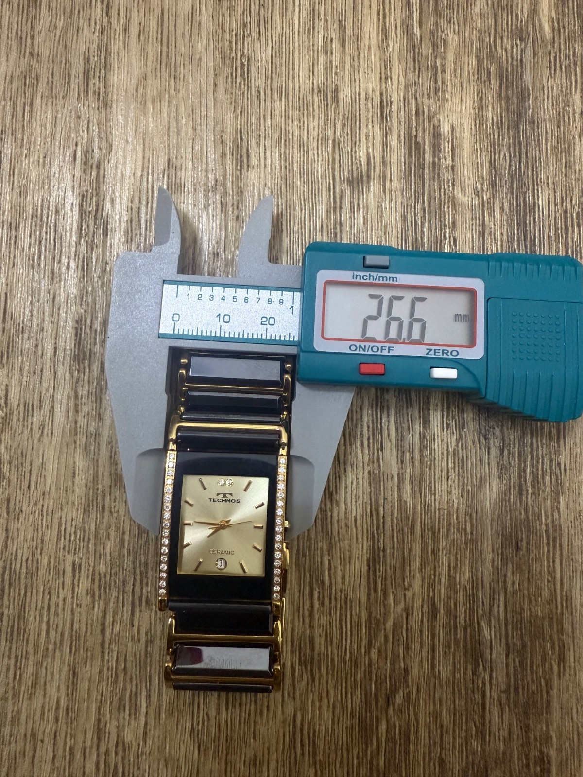 Vintage TECHNOS Ceramic Gold Tone Black Ceramic Diamond Accent Rectangular Quart