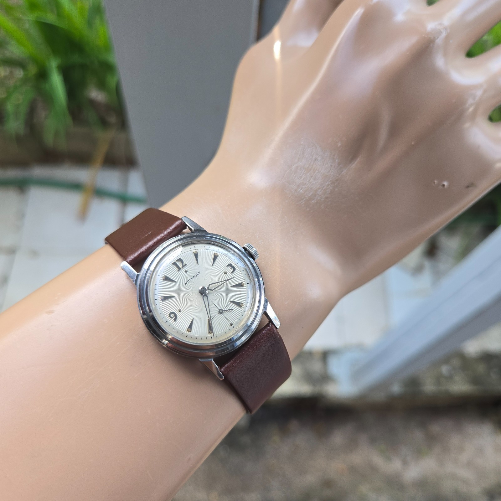 Vintage WITTNAUER men’s manual wind watch 10SG Sunburst dial 1950s