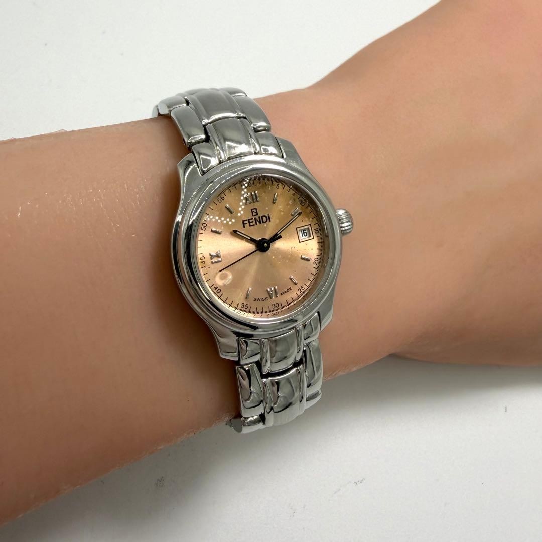 Fendi 210L Ladies Round Zucca Quartz Beige Watch Japan 07412