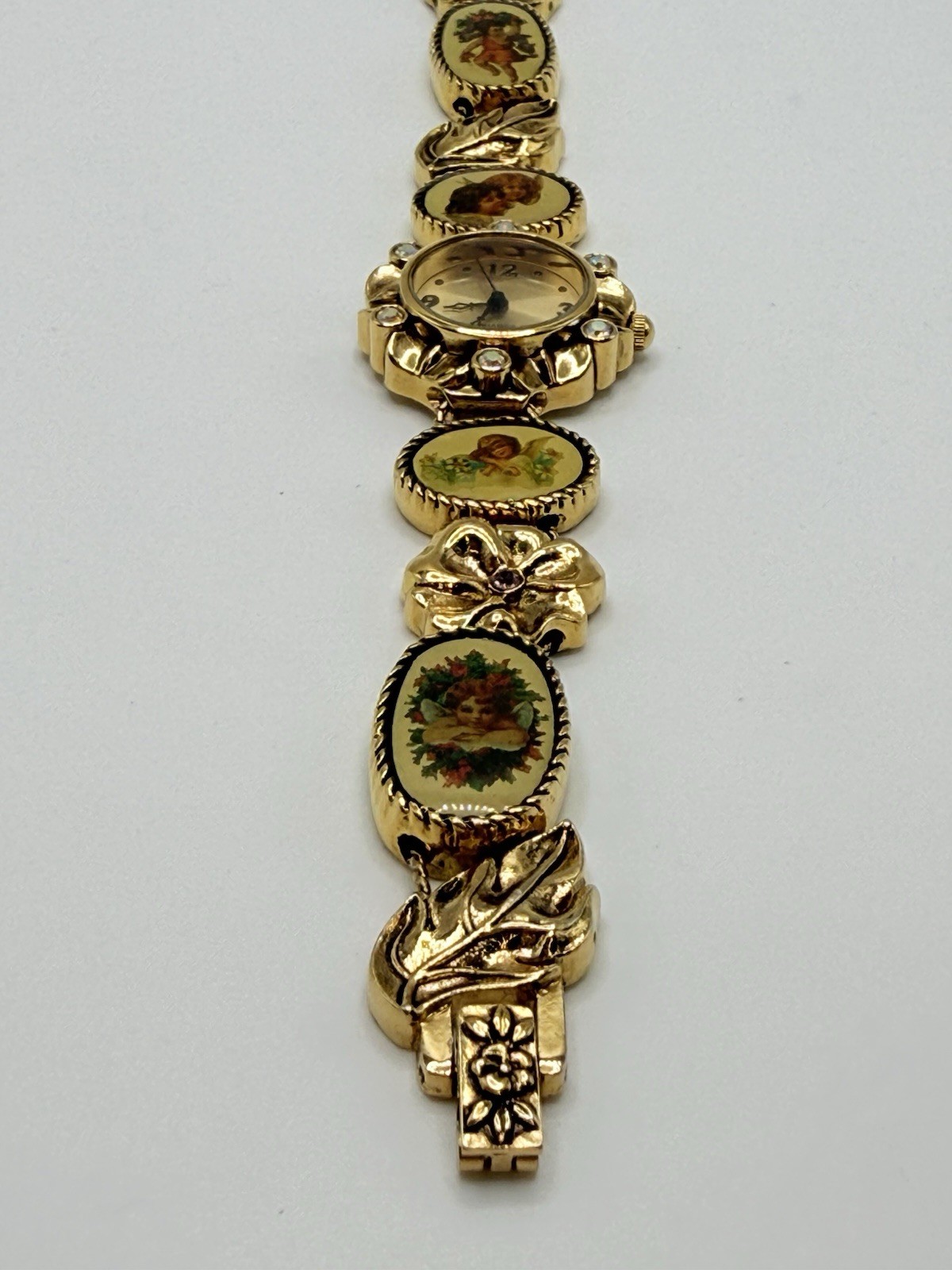 Vintage Gold Color Cherub Womens Watch in Excellent condition. F49369-1/P