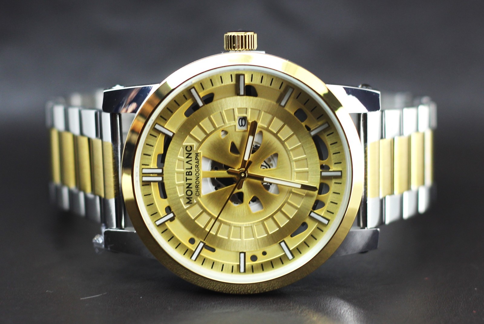 Refurbished Quartz MontBlanc In Gold Dial With Date Indicator Men’s Writ Watch.
