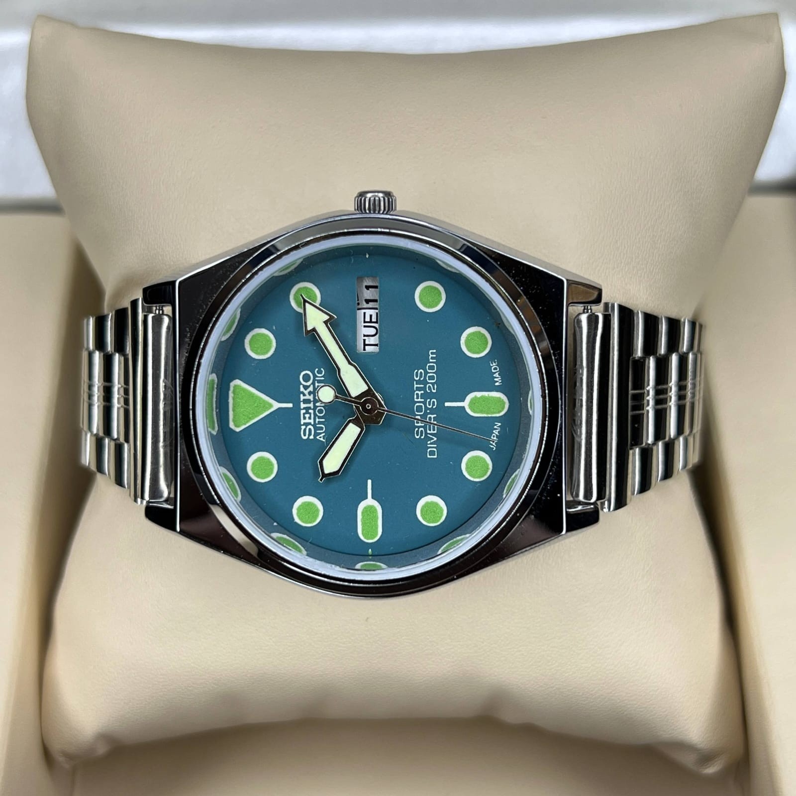 Vintage Green Dial Automatic Day/Date Men’s Watch | Refurbished | Japan Movement