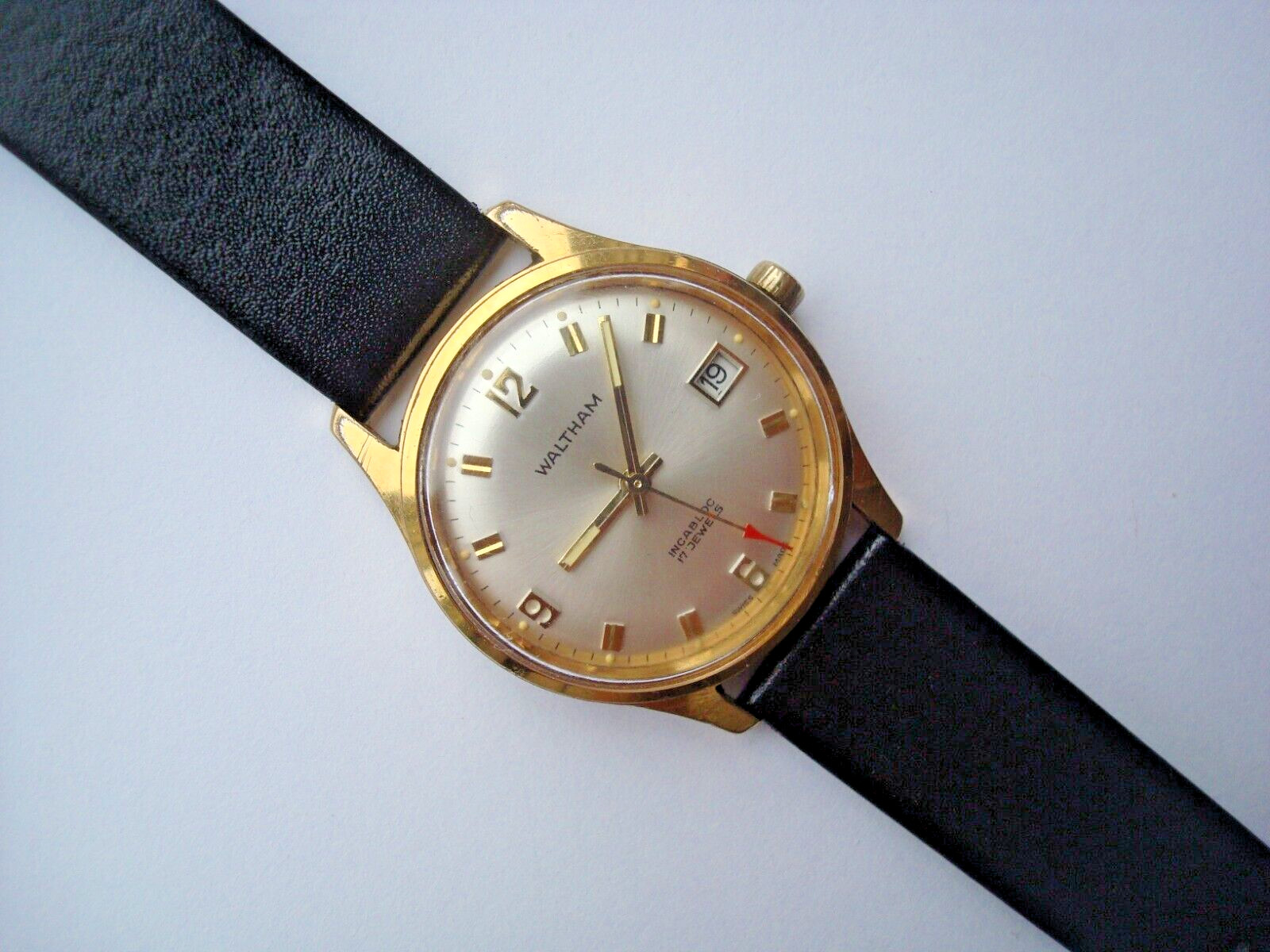 Waltham Mens Watch Manual Wind Up 17j. Date Red Arrow New Band 1960’s Swiss Runs