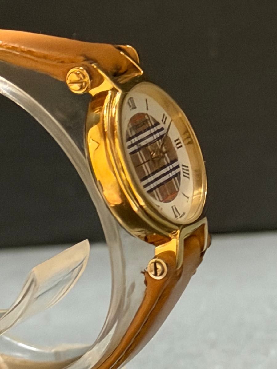 Super Stylish Good Condition Burberry White Brown Dial Ladies Watch in Good Work