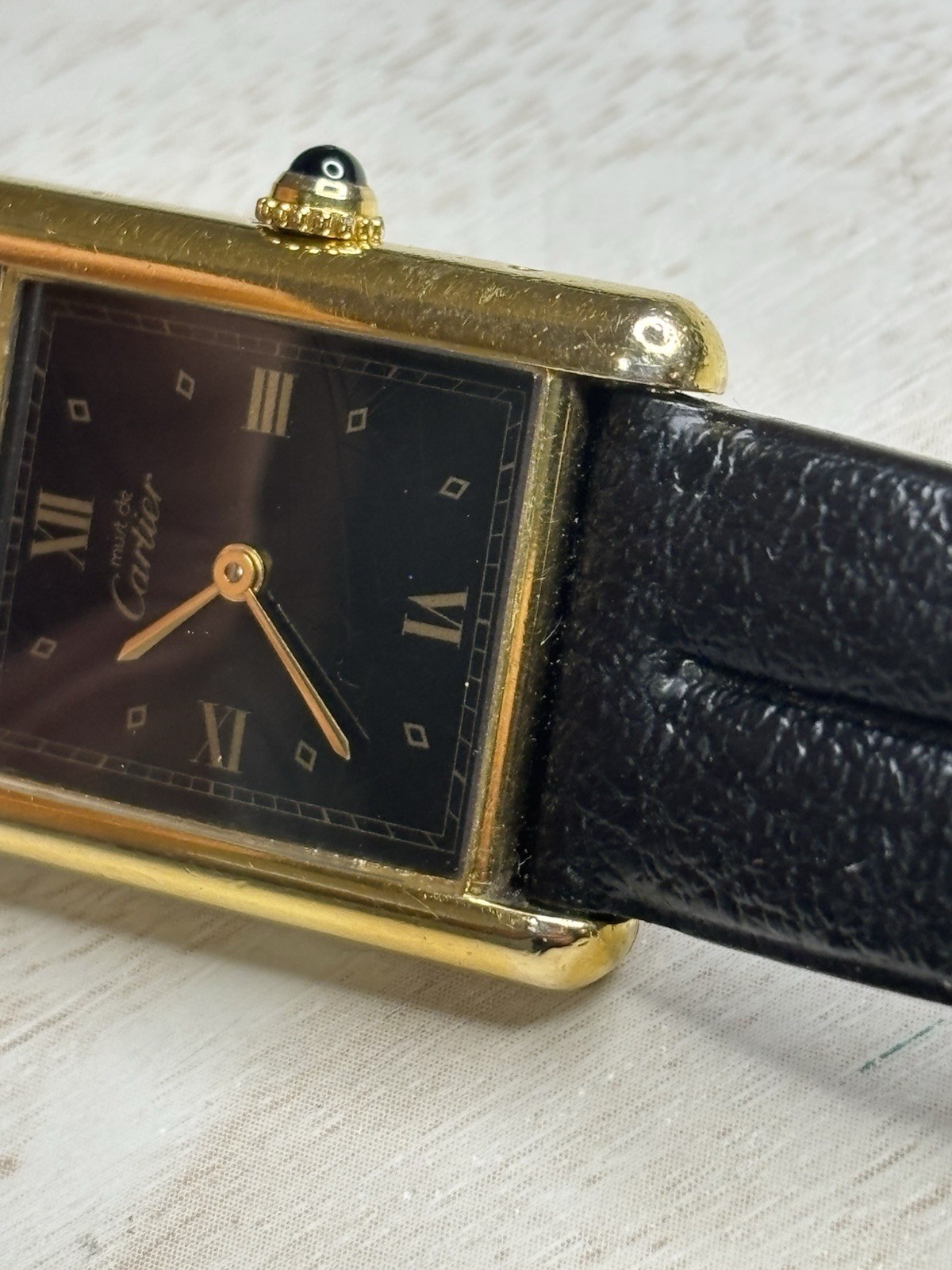 Vintage Must De Cartier Tank Quartz 23.5×30.5mm | Black/Gold Roman Dial Working!