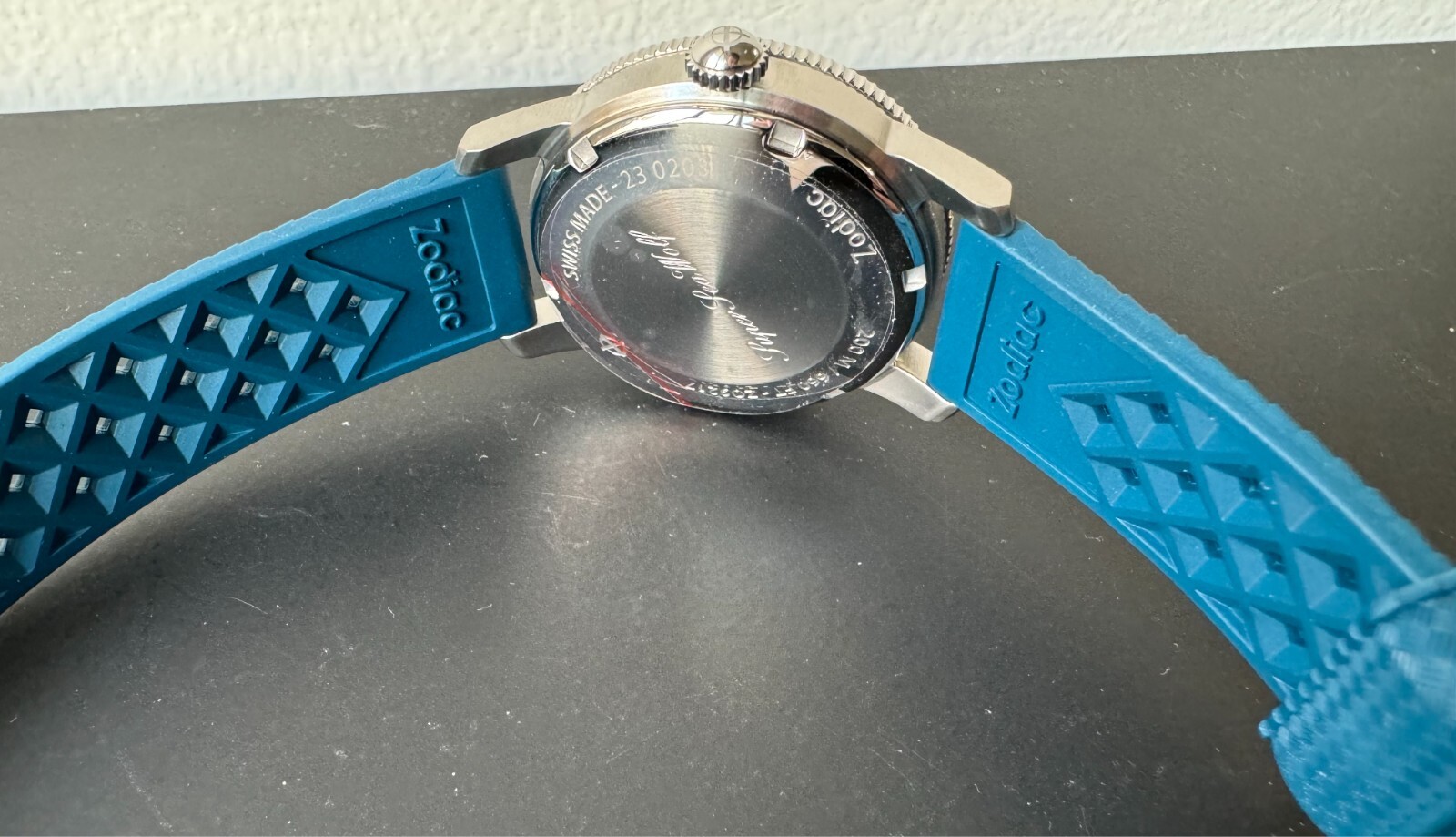 Zodiac ZO9217 Super Sea Wolf Skin Steel 39 mm Blue Dial Automatic Men’s Watch