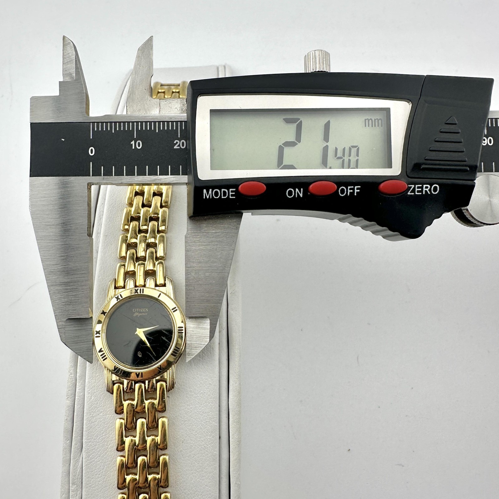 Scratched Citizen Womens Watch 21mm Black Dial Gold Case Bracelet, Size 7.3″