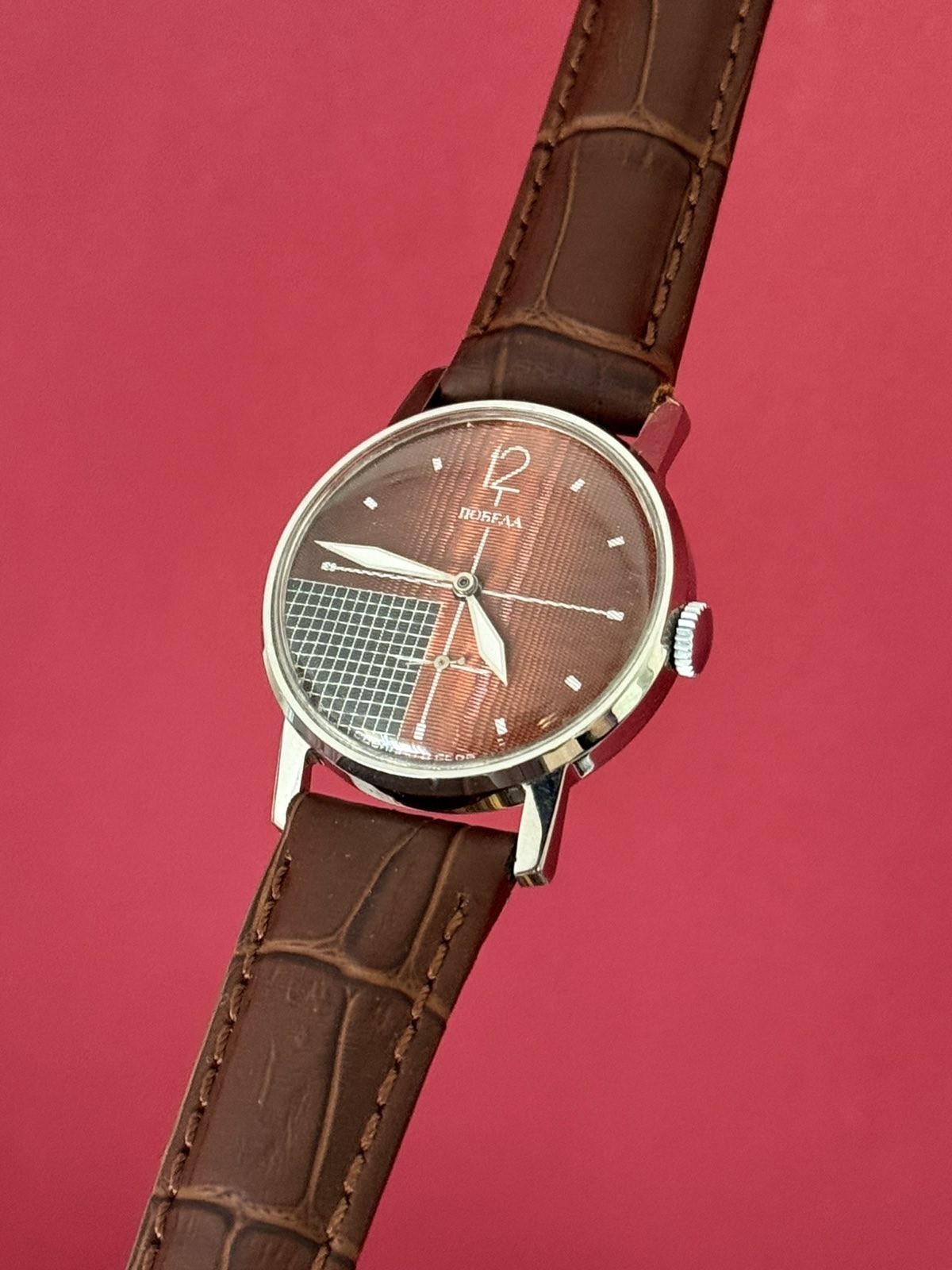 Pobeda ZIM Mechanical Soviet Watch Classic Red Dial Classic 1990’s Men’s Wrist
