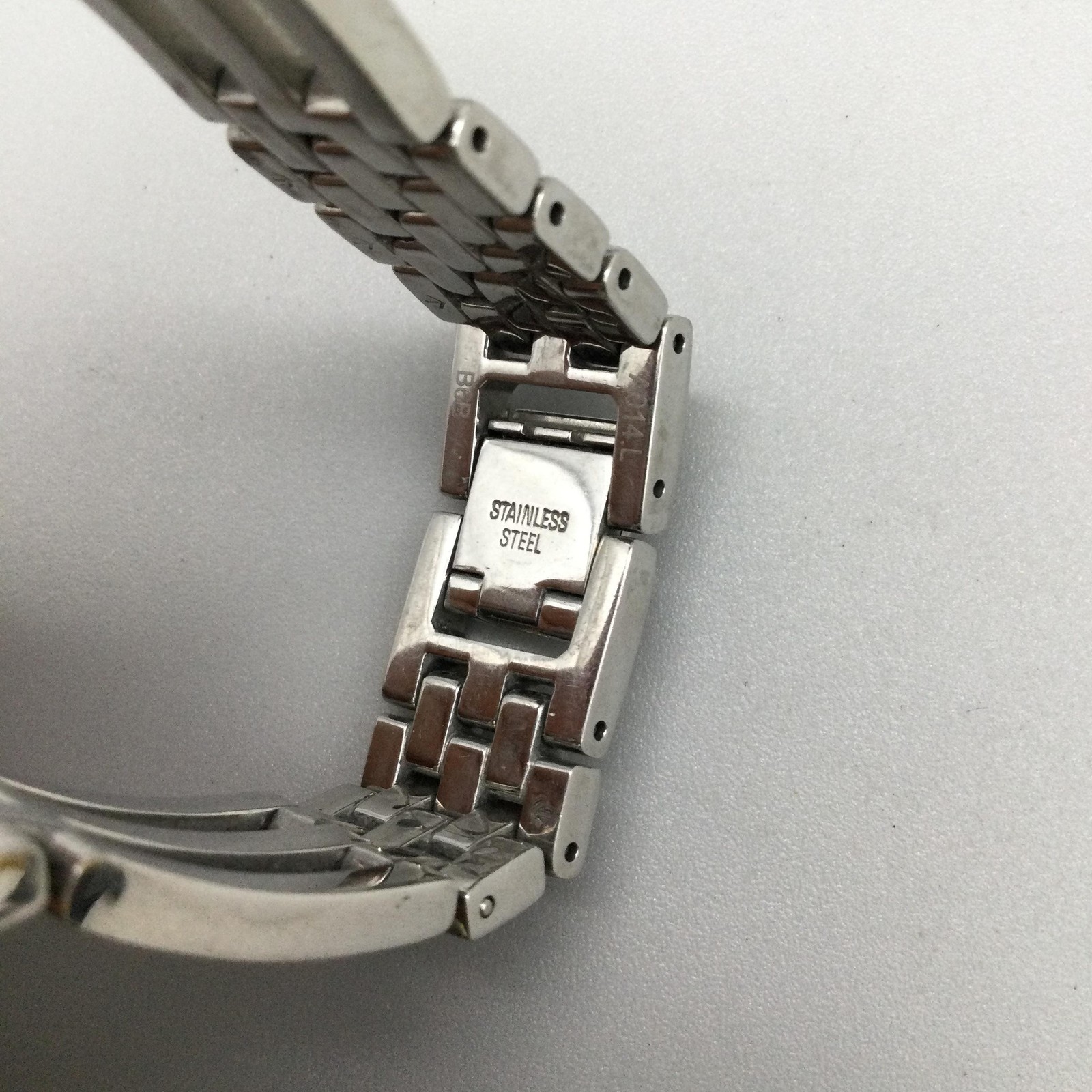 Movado Esperanza Womens Watch 14mm Stainless Steel Sapphire New Battery 6″