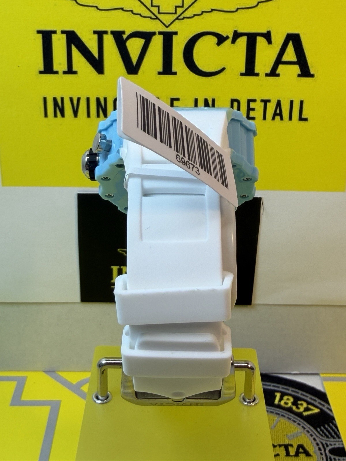 Invicta Racing Vaulthan Men’s 44mm Chronograph , White Blue Watch! NEW & SHARP!!