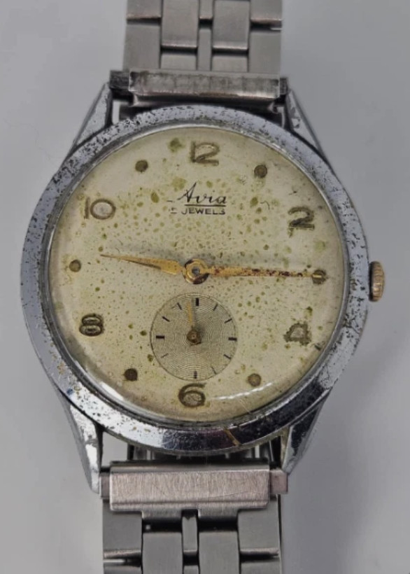 Vintage Rare 1950s Men’s Avia 15 Jewels Swiss Made Mechanical 36mm Watch