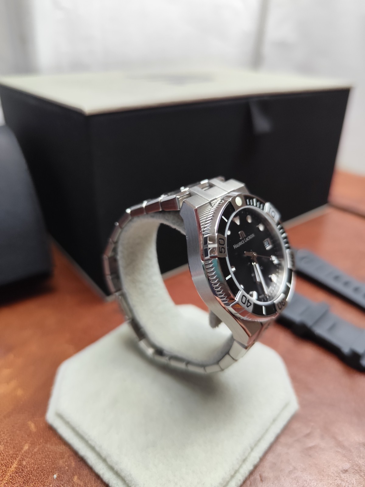 Maurice Lacroix – Aikon Venturer 38.5mm – Automatic – Full Set – Year 2025