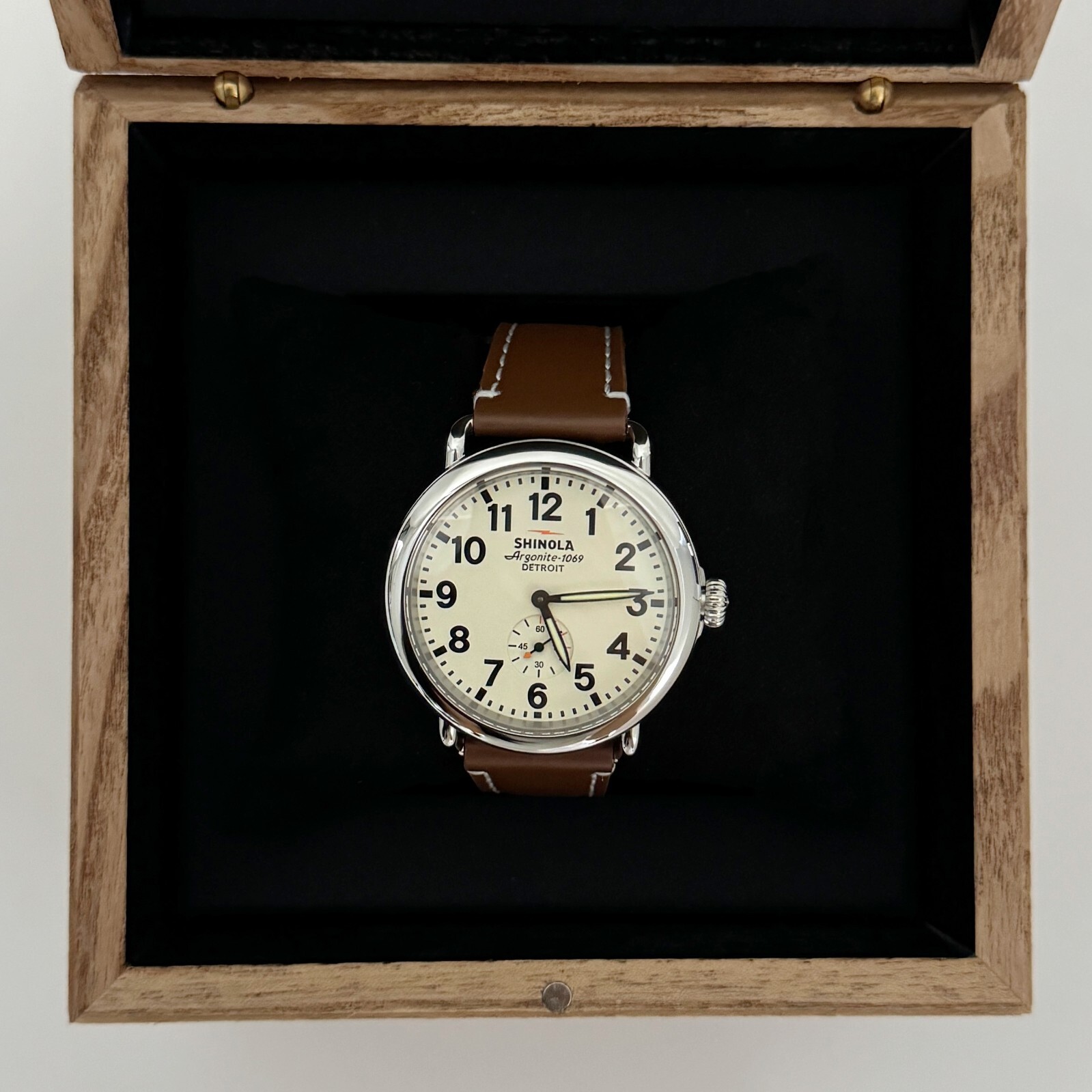 Shinola The Runwell Cream Dial Tan Leather Strap Chronograph Quartz Watchs 41mm