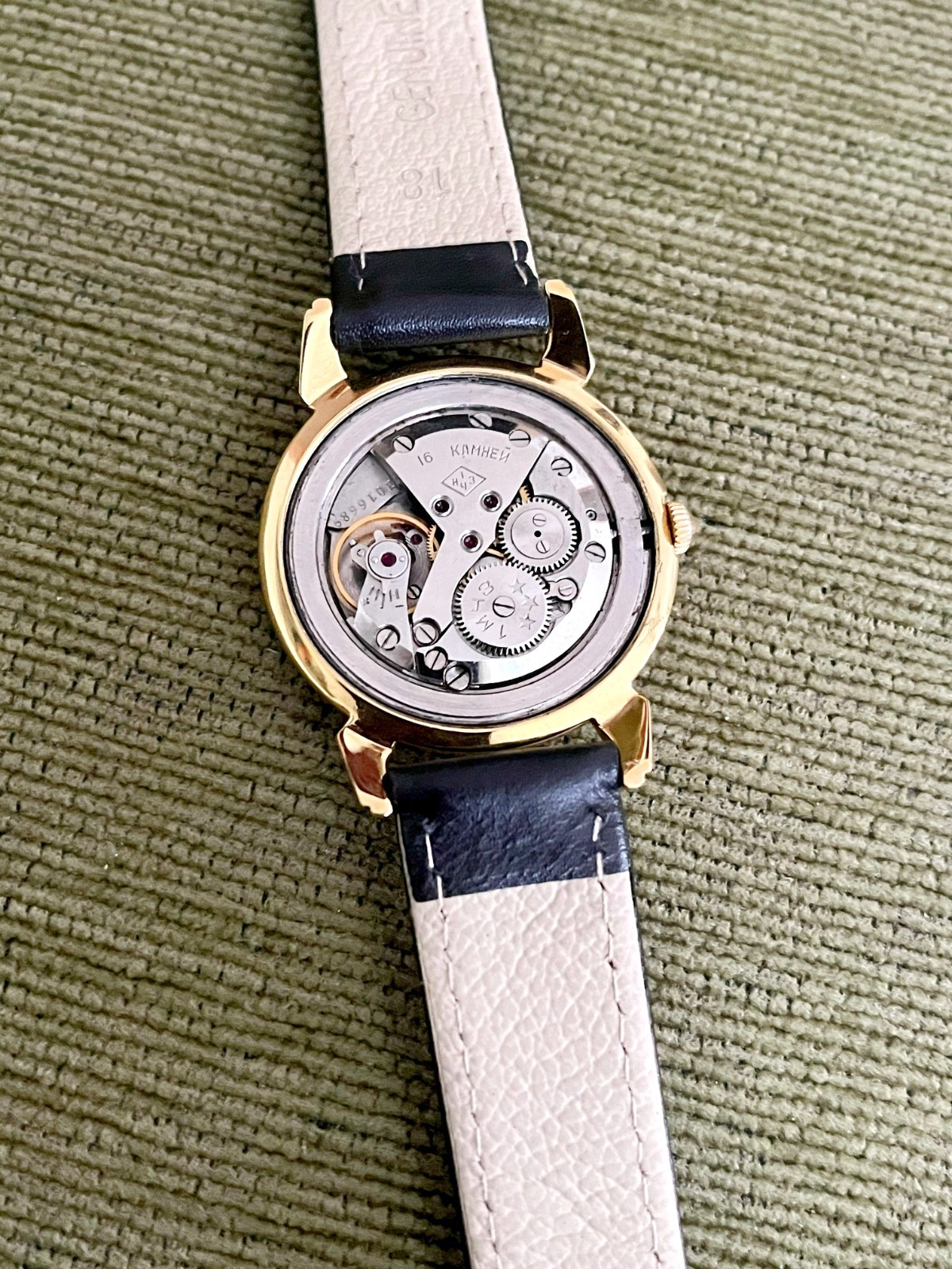 Kirovskie CRAB Soviet USSR wrist watch 1 MCHZ