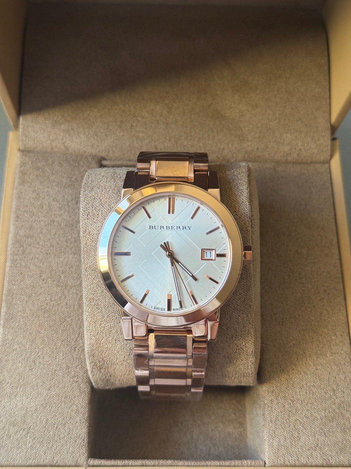 Brand New Burberry The City BU9004 Rose Gold Tone Stainless Steel Unisex Watch