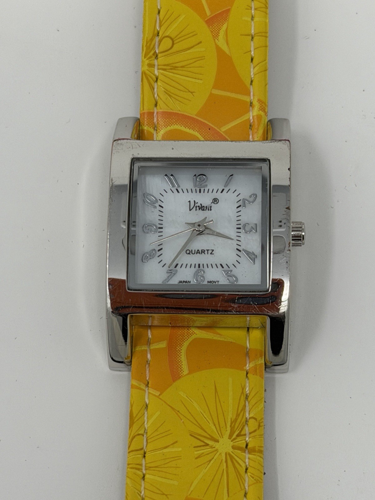 Vivani Quartz Women’s Square Silver Tone Watch – Needs a new battery.