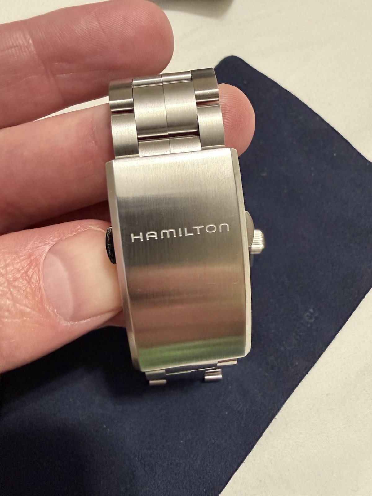 Hamilton Khaki Field automatic, 38mm blue dial, Leather Strap And Steel Bracelet