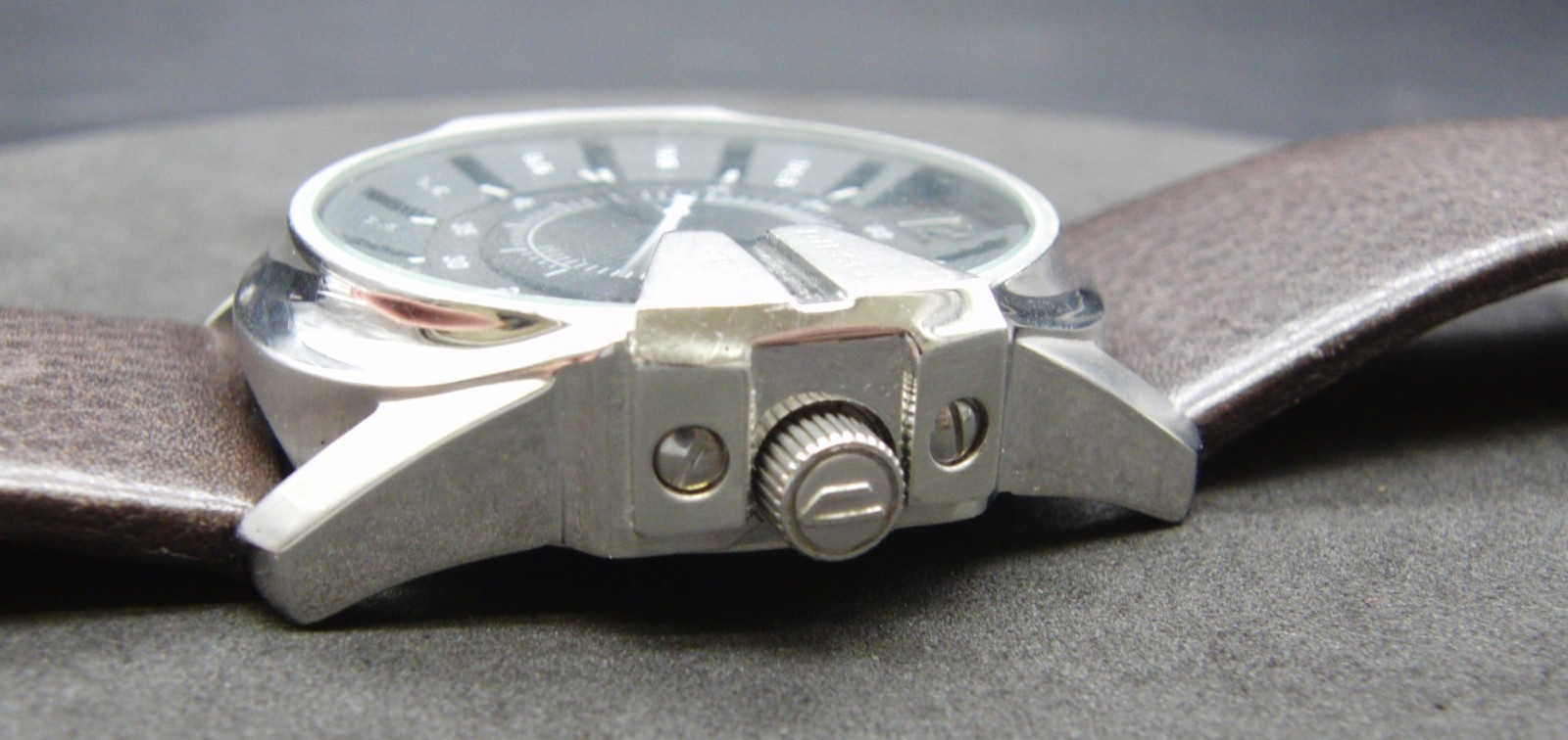 Diesel DZ-1206 111306 10BAR Stainless Steel Watch Men’s Watch Leather strap