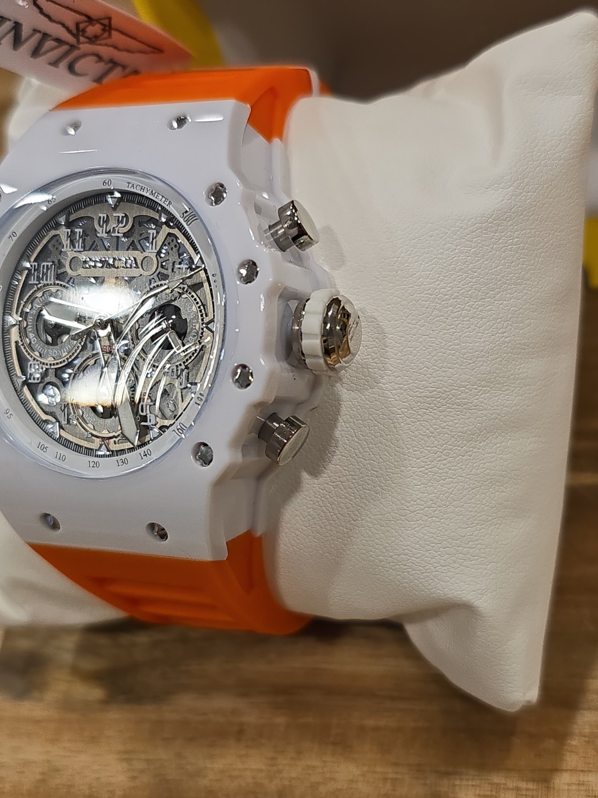 Invicta Racing Vaulthan Men’s Watch – 44mm 69672 White W/Orange Band New