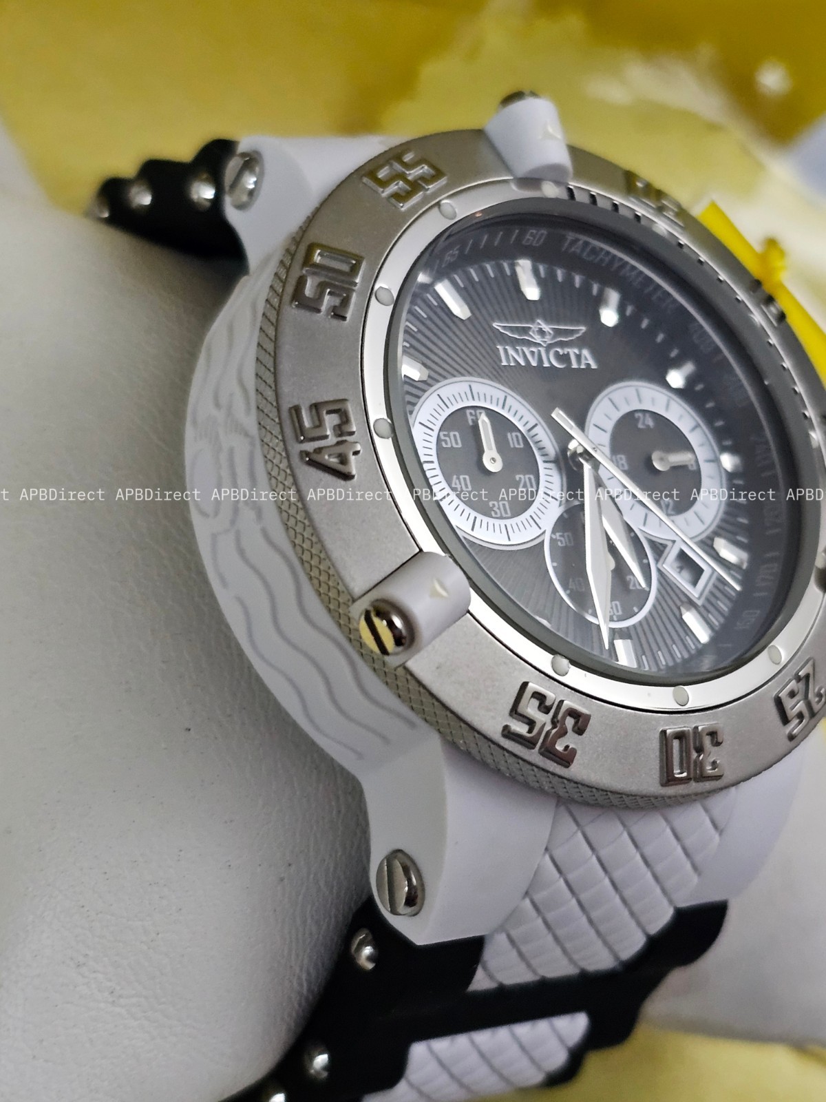 Invicta – Subaqua Noma III – Chronograph Lightweight Polycarbonate – mens Watch