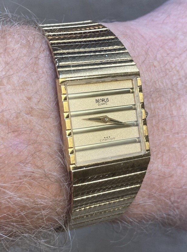 NOT WORKING Vintage Benrus Citation Tank Men’s Quartz Watch Gold Case Japan
