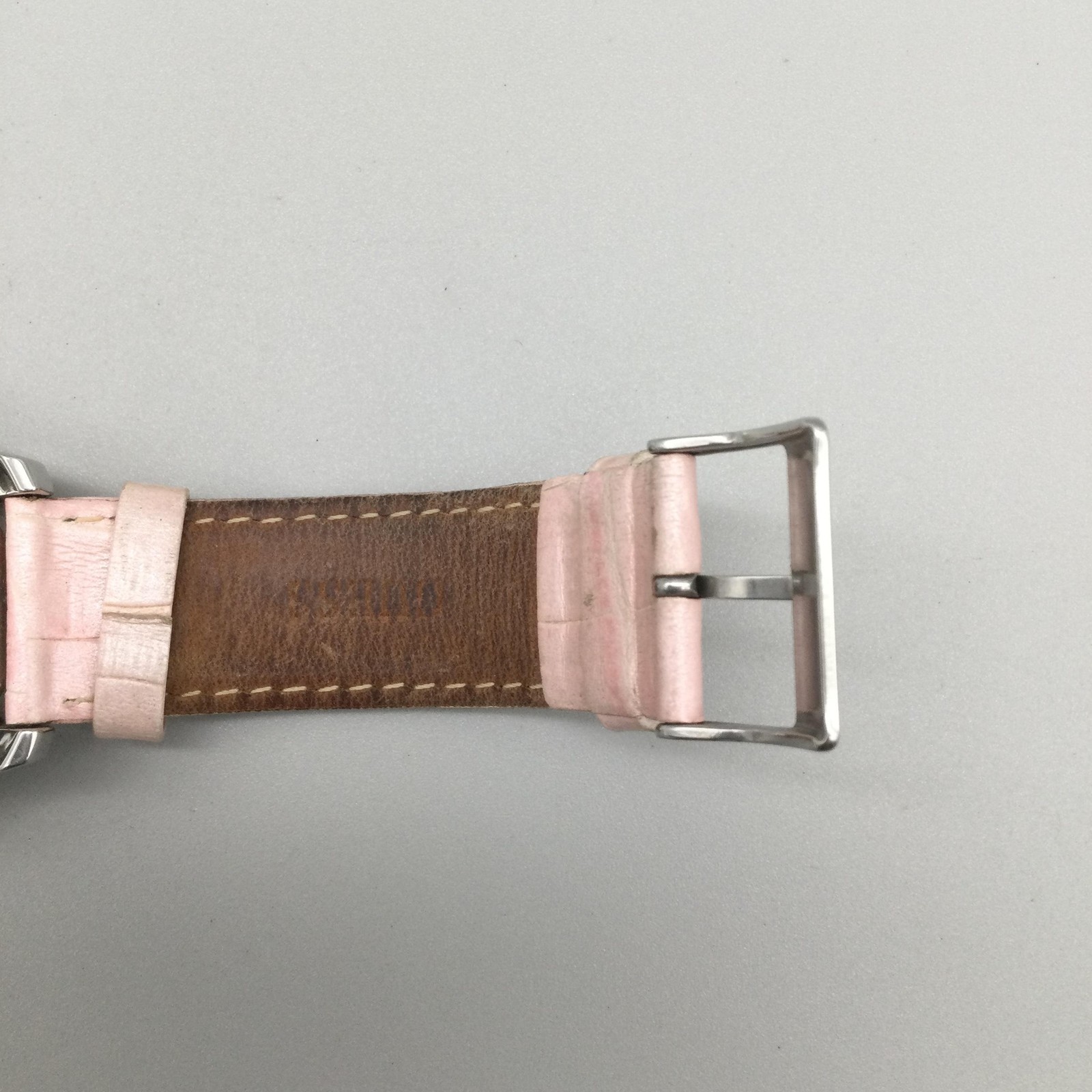Guess Womens Watch 42mm Breast Cancer Awareness Leather Day Date New Battery