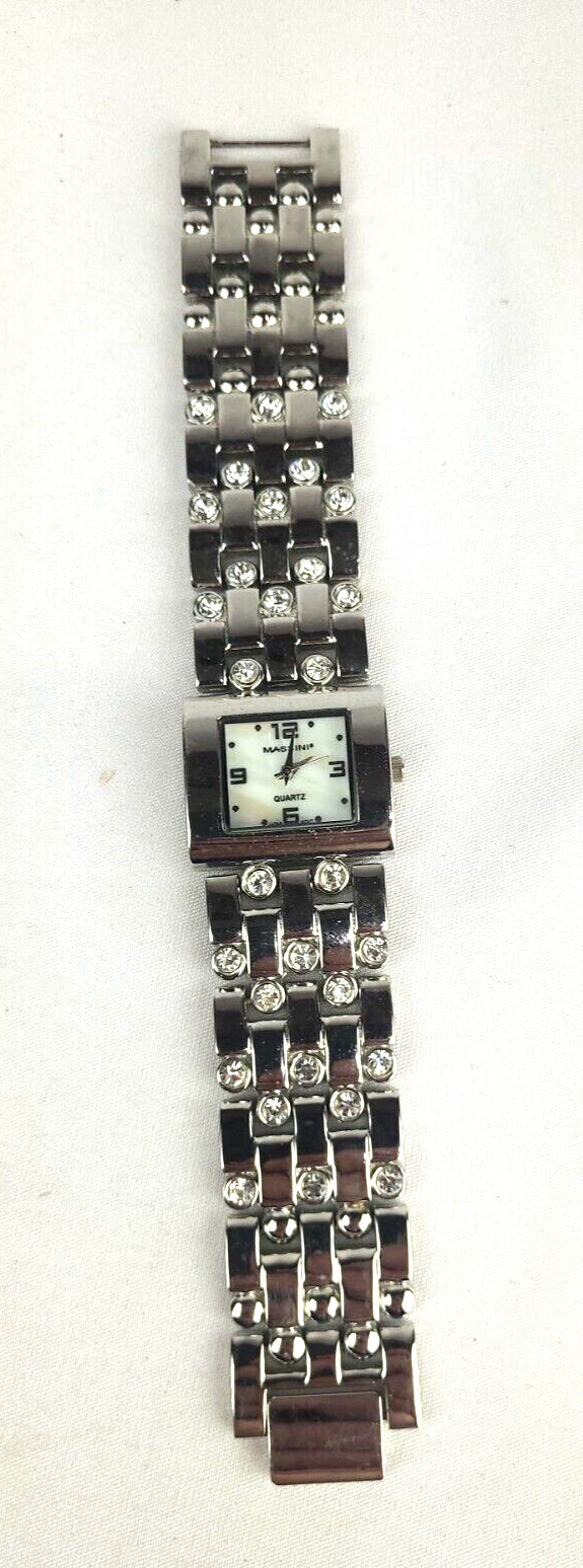 Massini Accutime Co. MM1207 Analog Bracelet Wristwatch – New Battery – Running