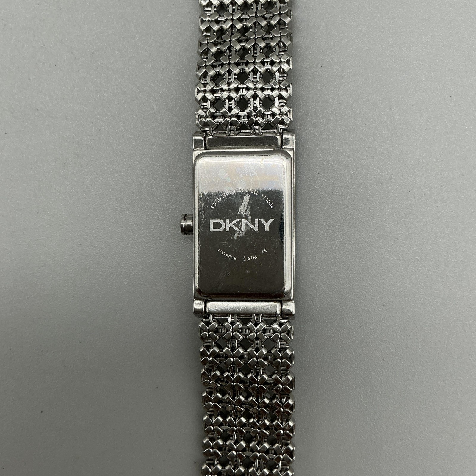DKNY Womens Watch 16mm White Dial Crystals Silver Tone NY-2008 New Battery 7.5″