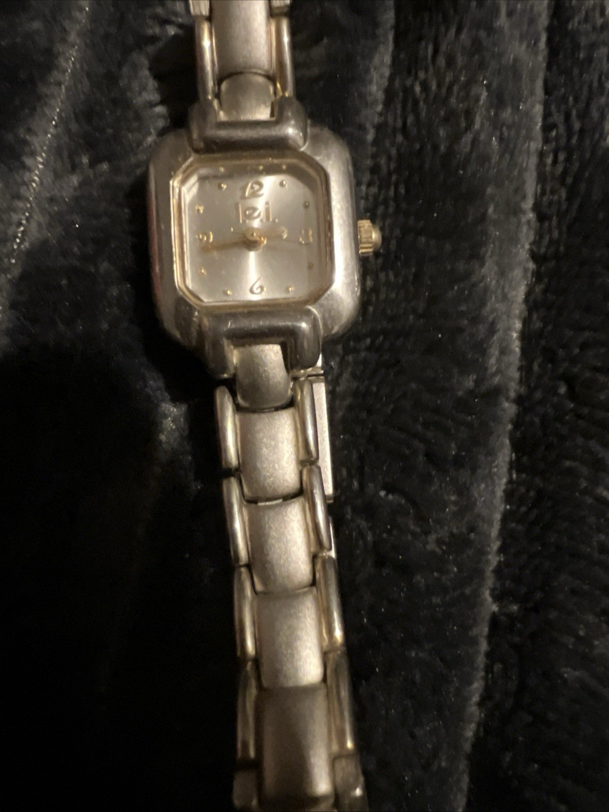 Womens Wrist Watchs Lot Of 5 / Unknown Condition/Quartz, LEI, Kathie Lee, Timex,