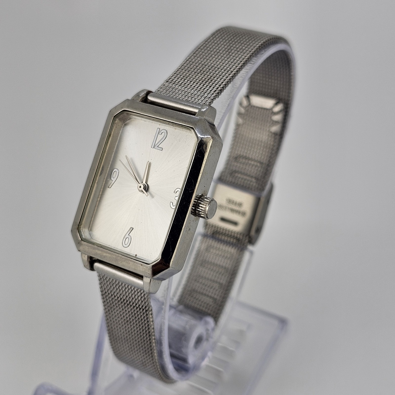23MM Watch Women Analog Gray Dial Gray Mesh Bands NEW Battery