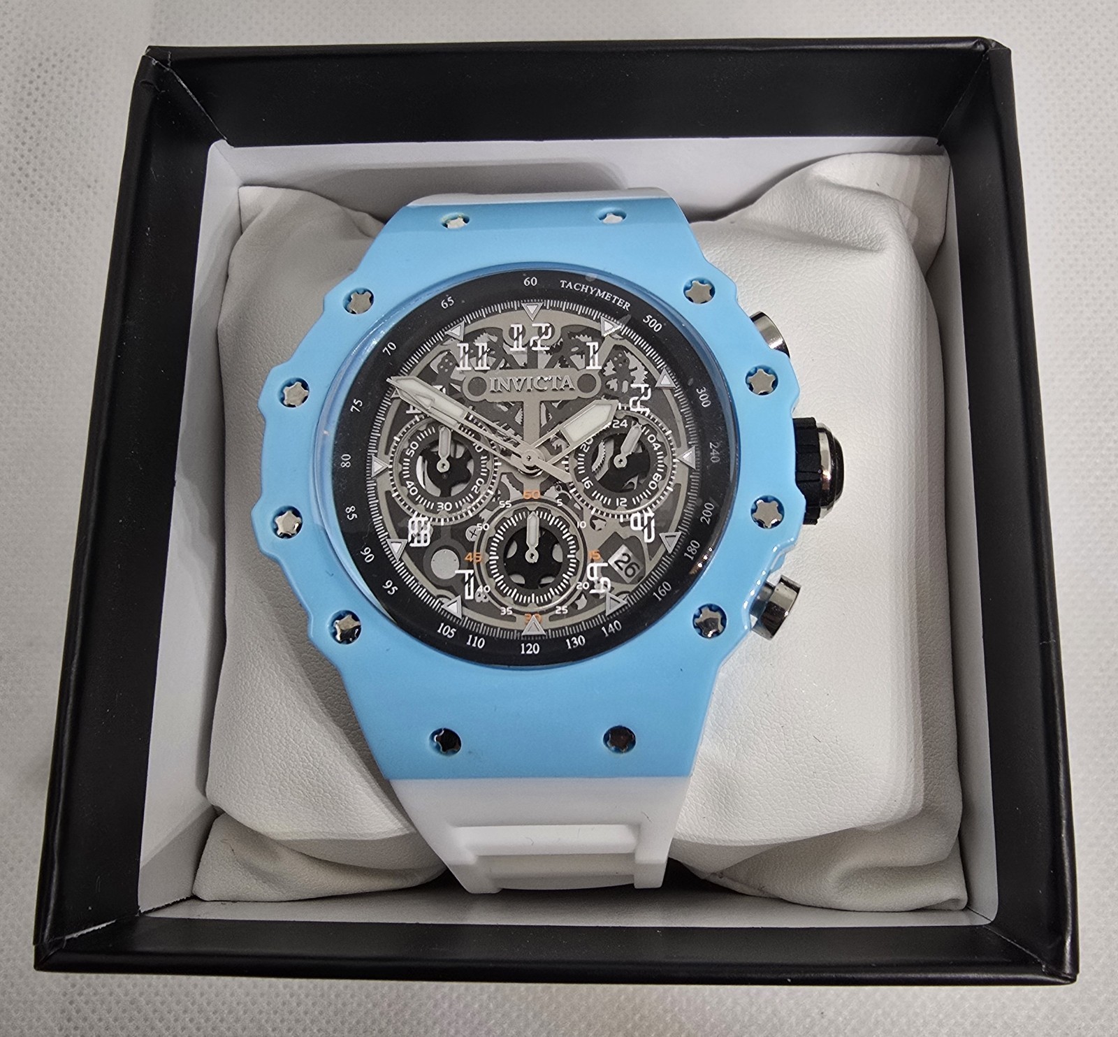 Invicta Racing Vaulthan Men’s Watch 44mm White Baby Blue 69673 Brand New