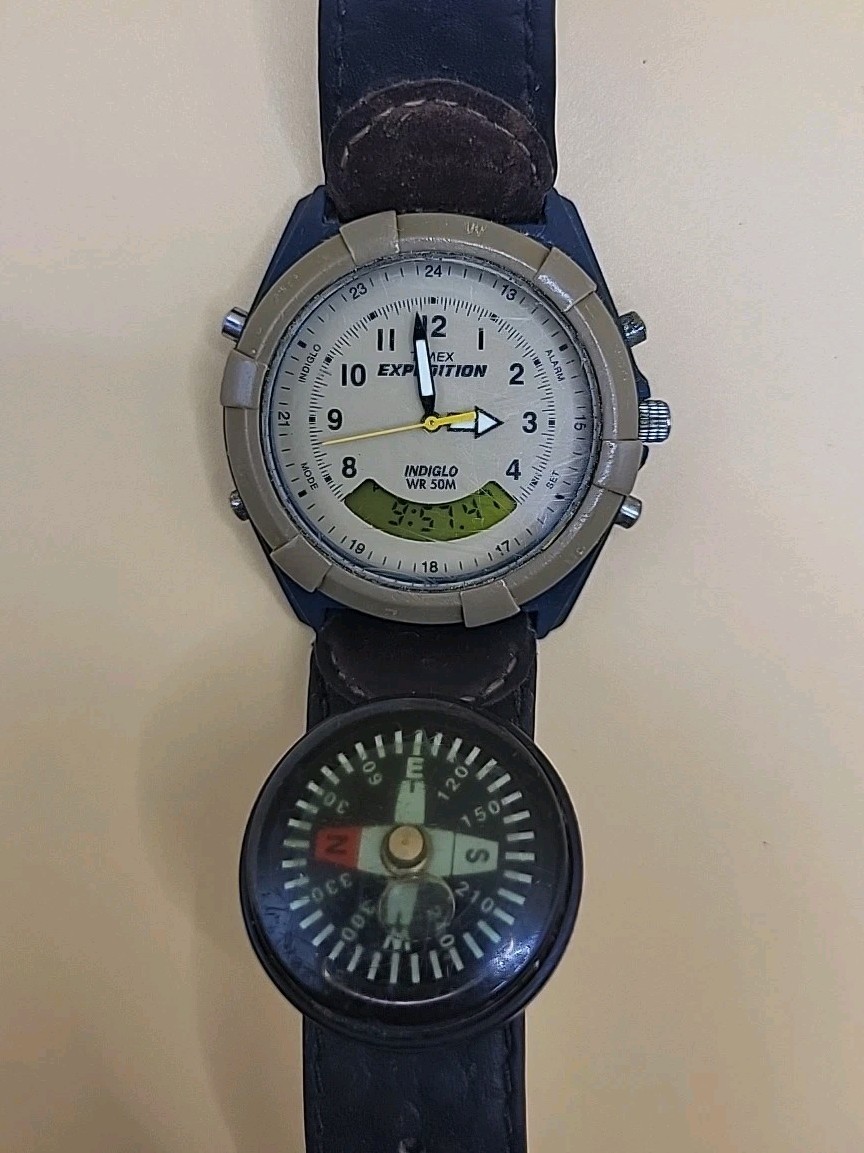 Vtg Rare March 2003 Blue Tan TIMEX EXPEDITION MEN’S Watch Rotating Bezel