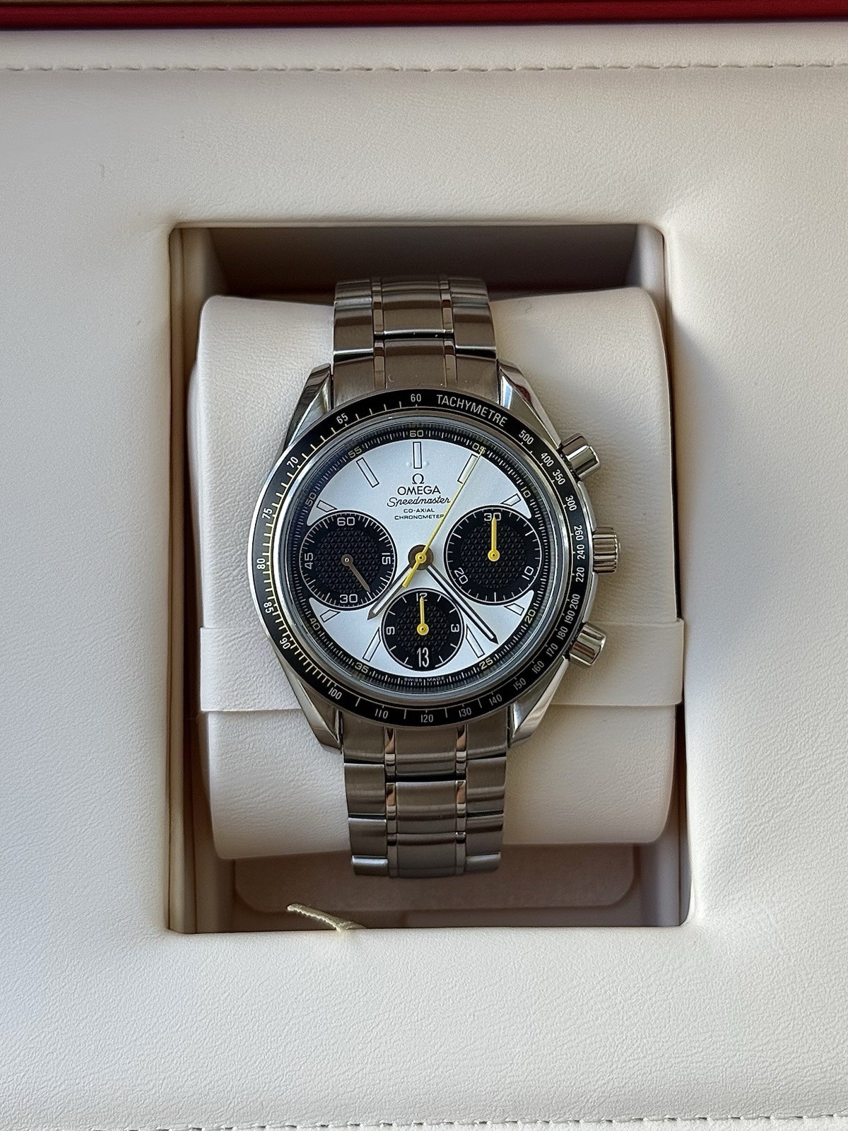 Omega Speedmaster Racing White 2024 Full Service 2026 Box 326.30.40.50.04.001