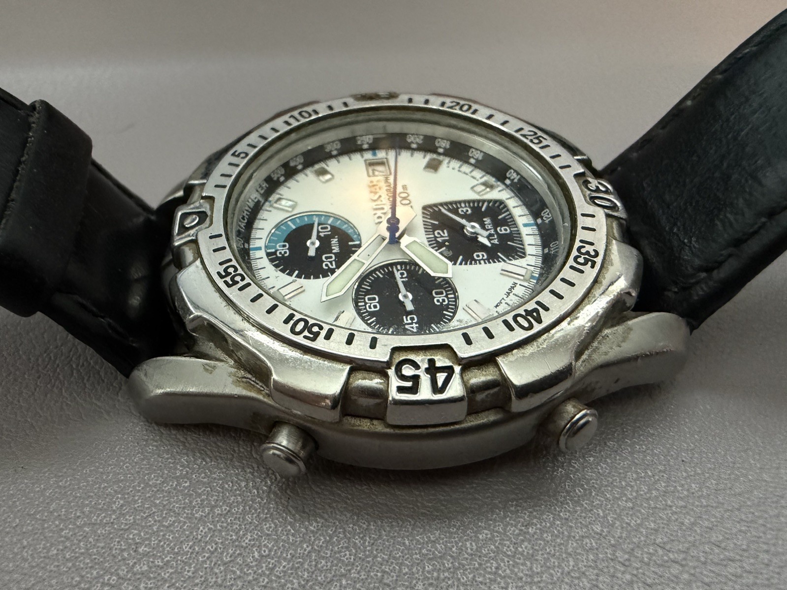 Vintage Pulsar Chronograph 100m Y182 Watch White Dial — For Parts or Repair
