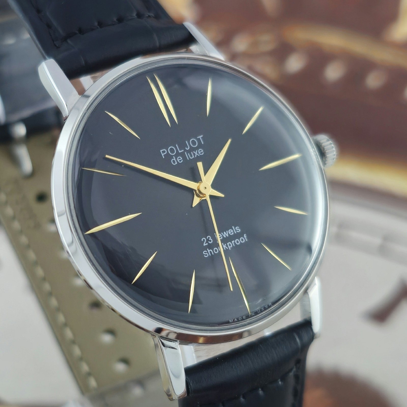 Poljot De Luxe ULTRA SLIM Soviet Wristwatch 2209 Black Dial Vintage Watch USSR