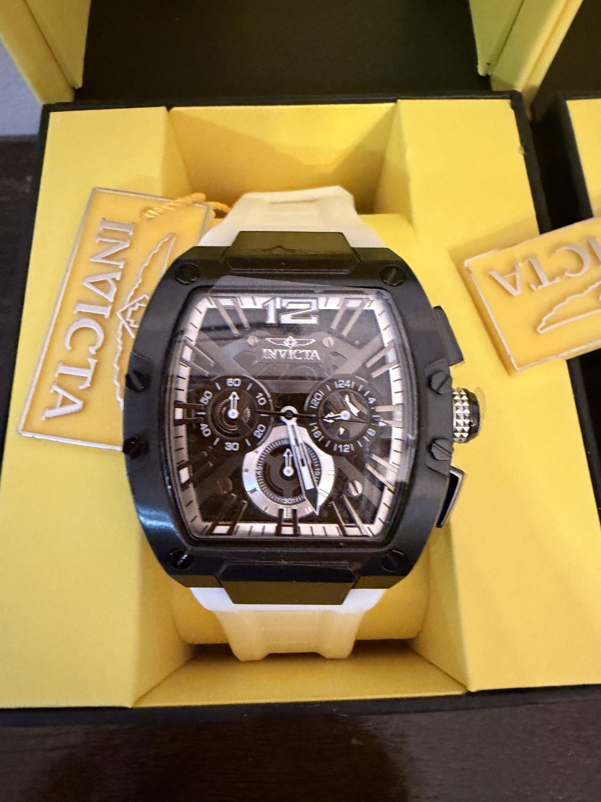 INVICTA WATCHES – LOT OF 6 – BOXED – BRAND NEW! – MUST GO! 30% BELOW RETAIL!