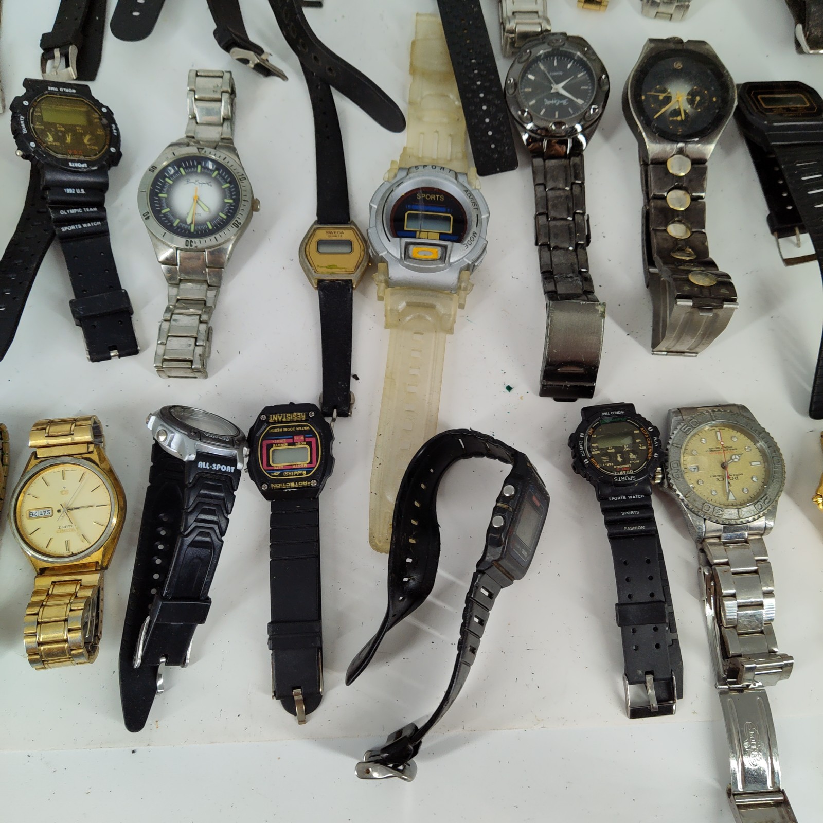 Lot of 15lbs 172 Assorted Watches Mens & Womens PARTS REPAIR