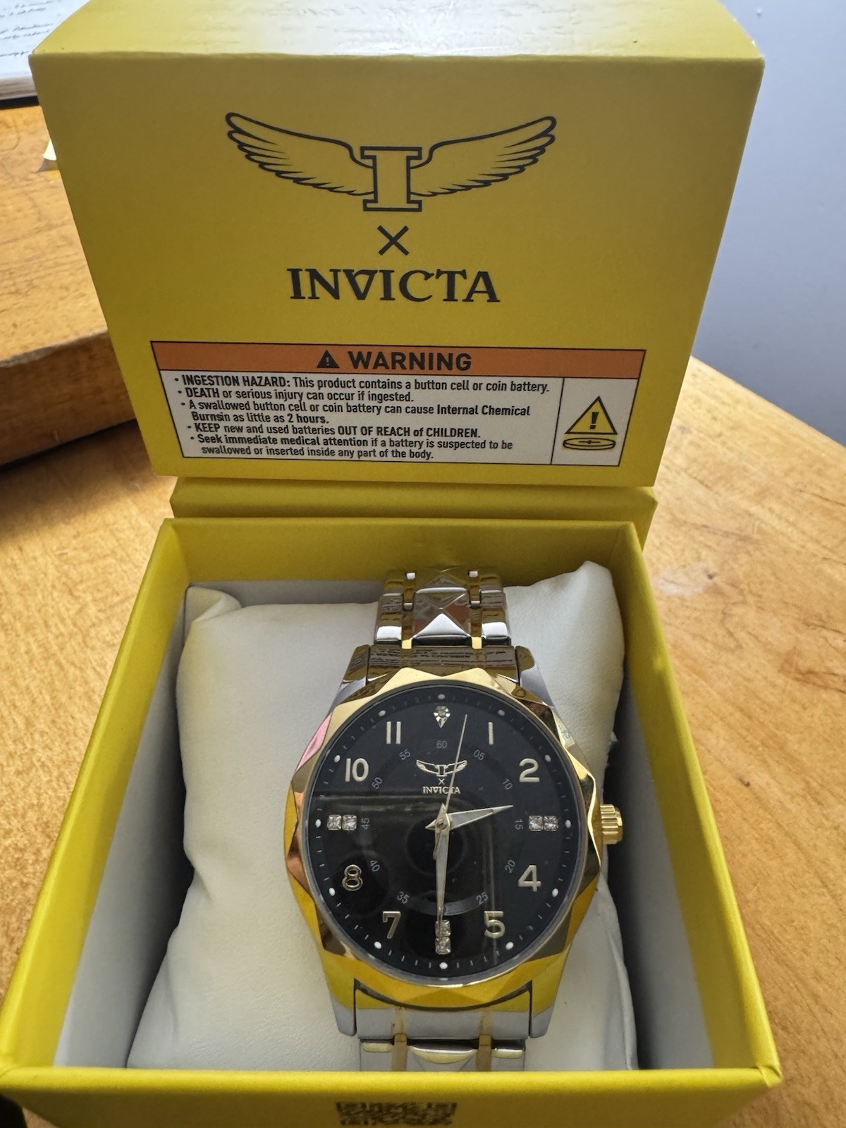 Invicta Specially 41mm Men’s Wrist Watch (retail $99.99). New with Box