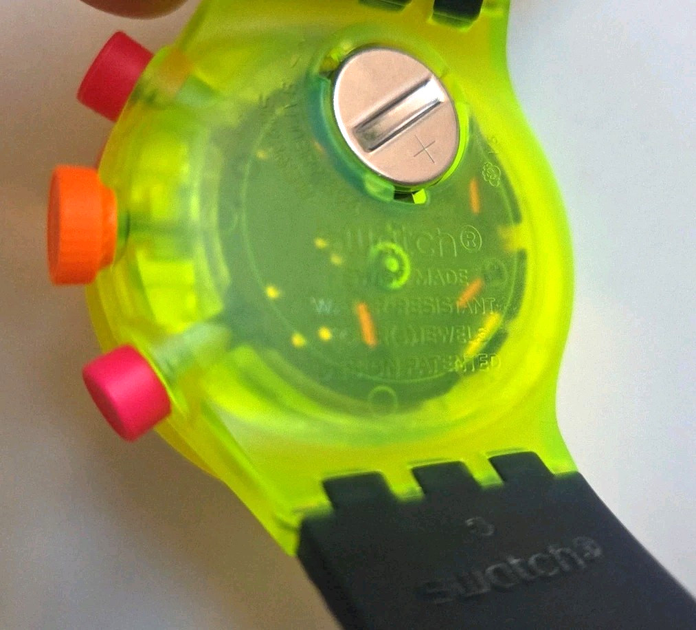 SWATCH NEON TO THE MAX Watch SB06J100 Big Bold Chronograph 2023 Swiss WR 100ft