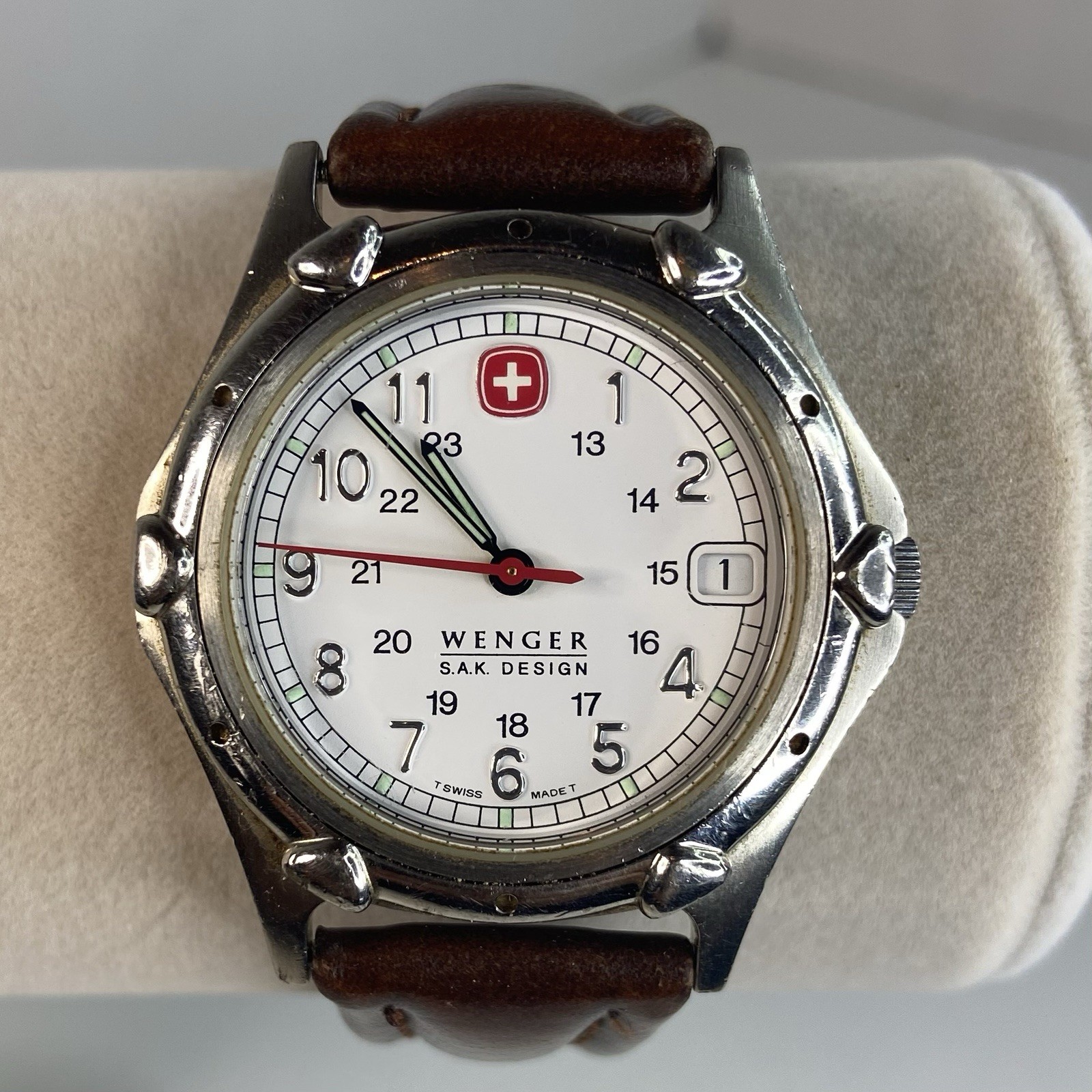 Vintage Wenger S.A.K. Design Swiss Made Quartz Original Leather Band New Battery