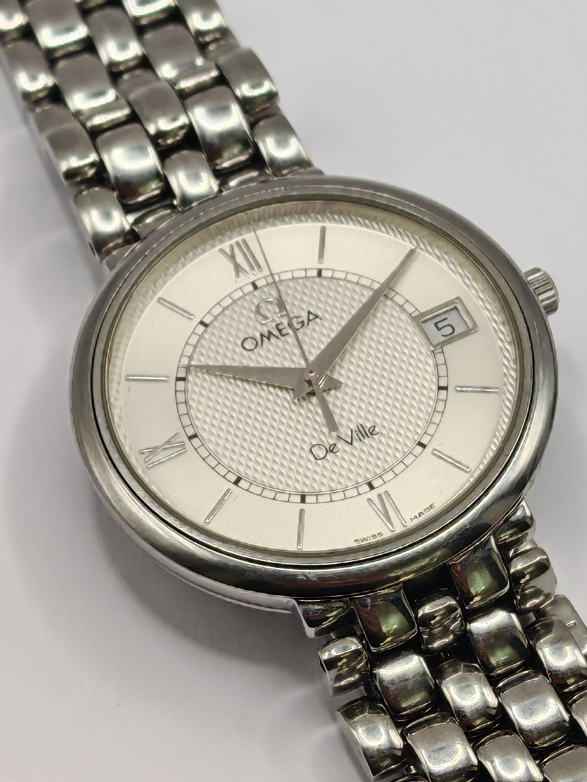 Omega De Ville Prestige White Hobnail Dial Mens Quartz Watch Stunning Condition