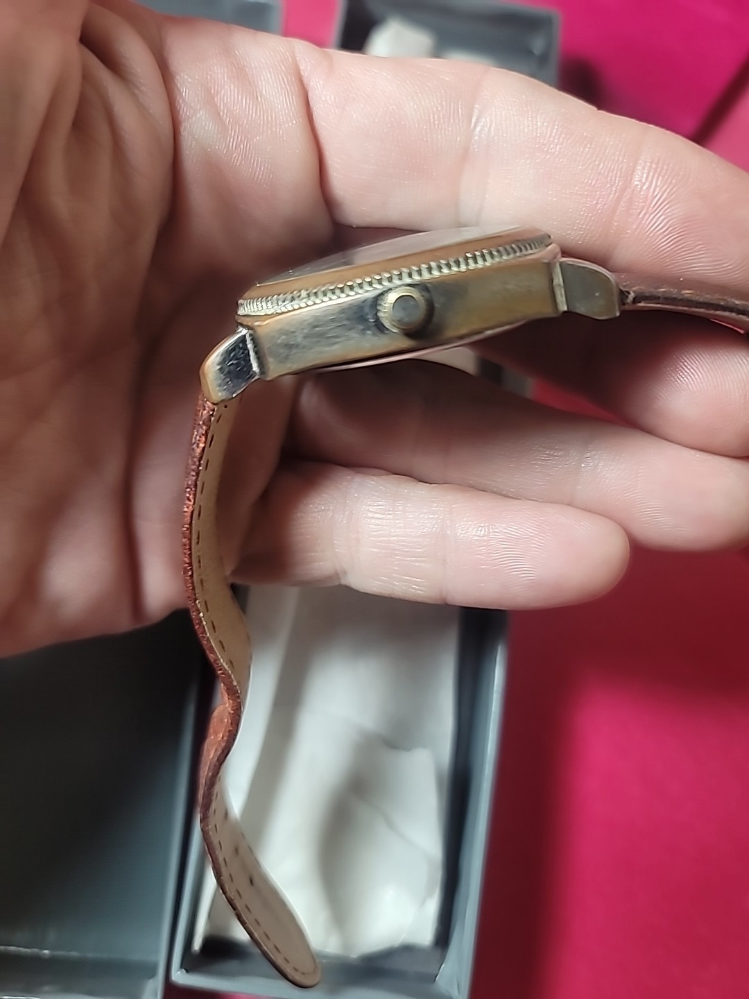 Unknown Brand Quartz Watch Brown Leather Band Works