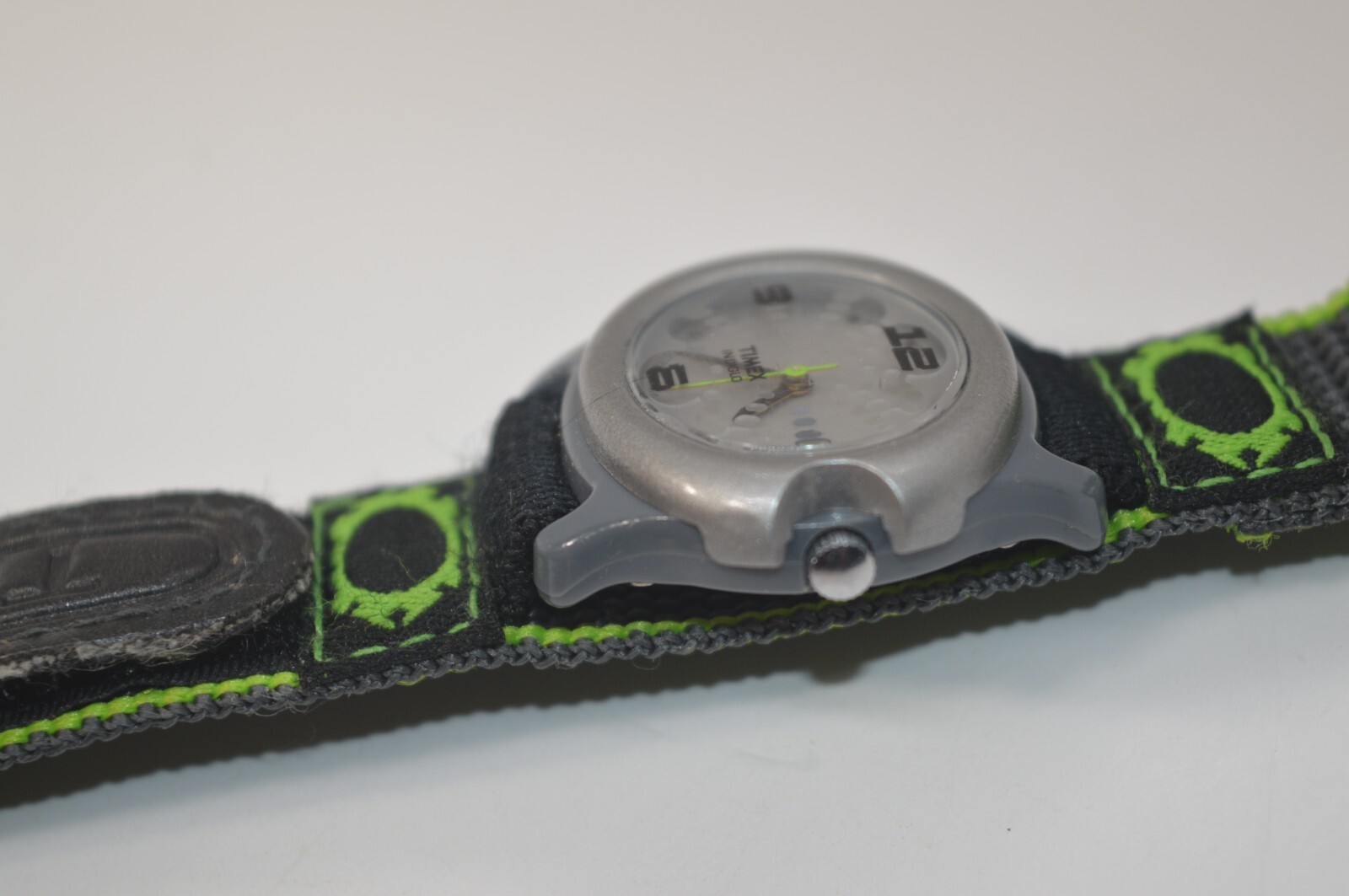 Timex K5 womens Date watch with Nice band Nice New battery GUARANTEED